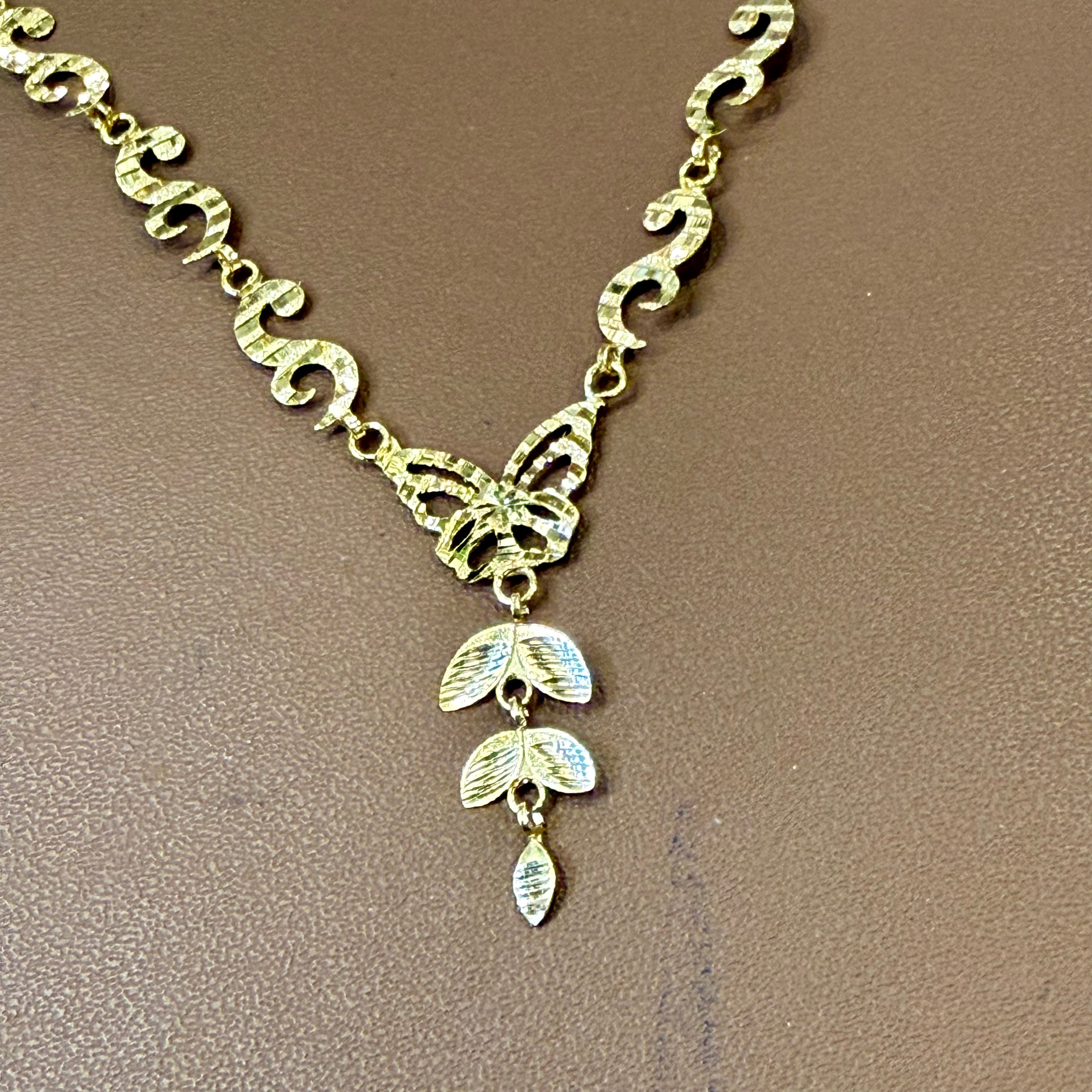 GCN -(WGT: 2.040 GM APPROX) BIS CERTIFIED HUID HALLMARK 375 9KT GOLD NECKLACE 1 PIECE FOR WOMEN.