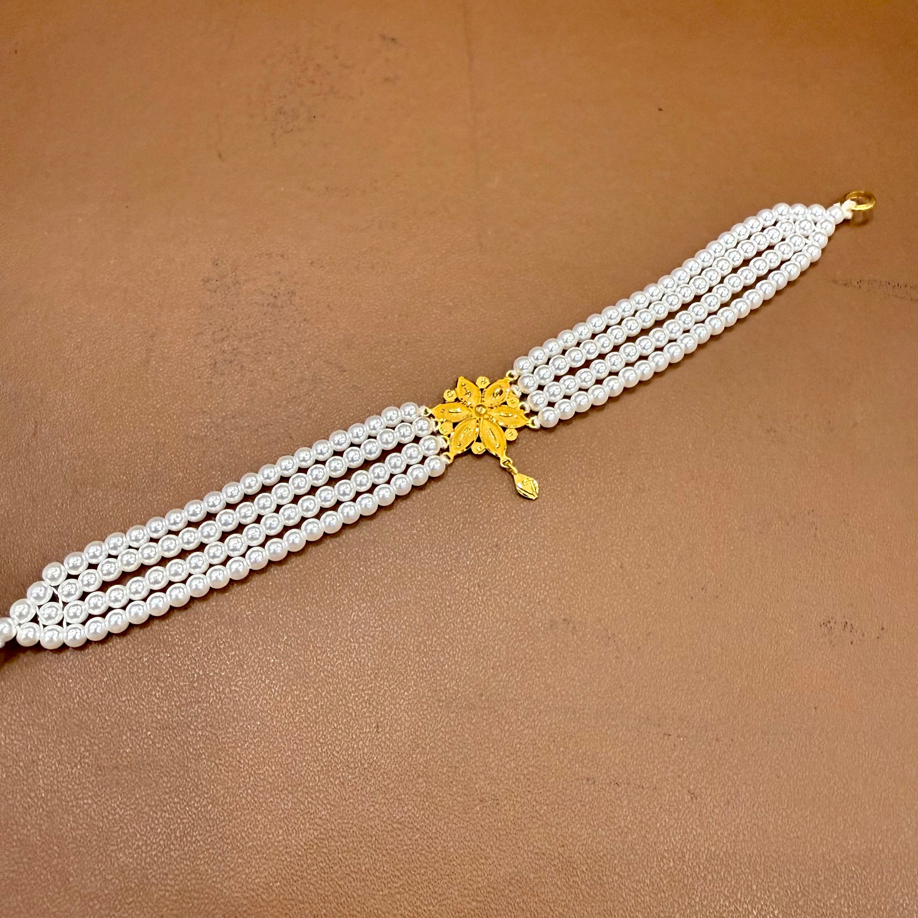 (GMJ)- WGT: 0.780 GM APPROX BIS CERTIFIED HUID HALLMARK 916 22KT GOLD MOTI CHOKER 1 PIECE WITH ADJUSTABLE TASSEL.