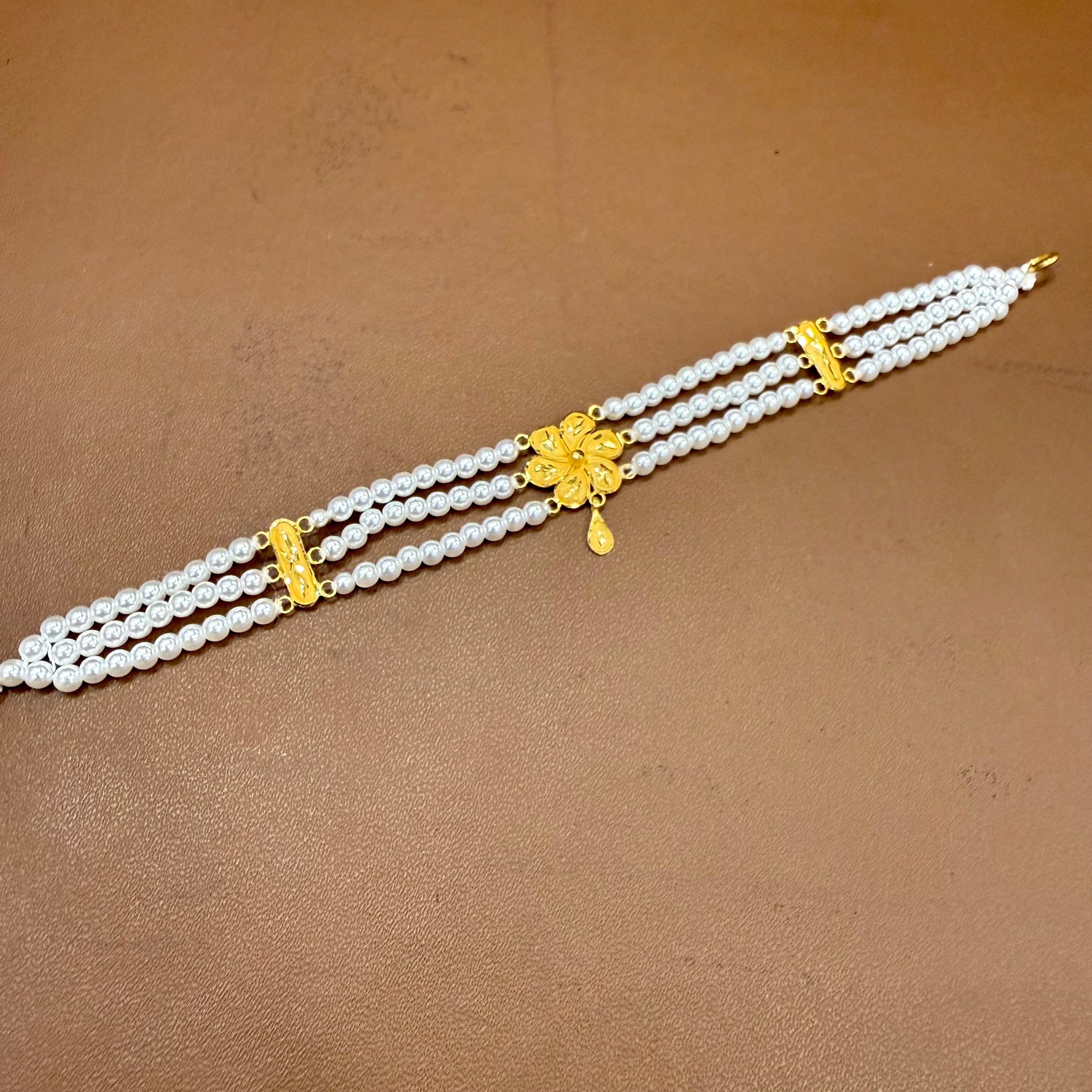 (GMJ)- WGT: 0.980 GM APPROX BIS CERTIFIED HUID HALLMARK 916 22KT GOLD MOTI CHOKER 1 PIECE WITH ADJUSTABLE TASSEL.