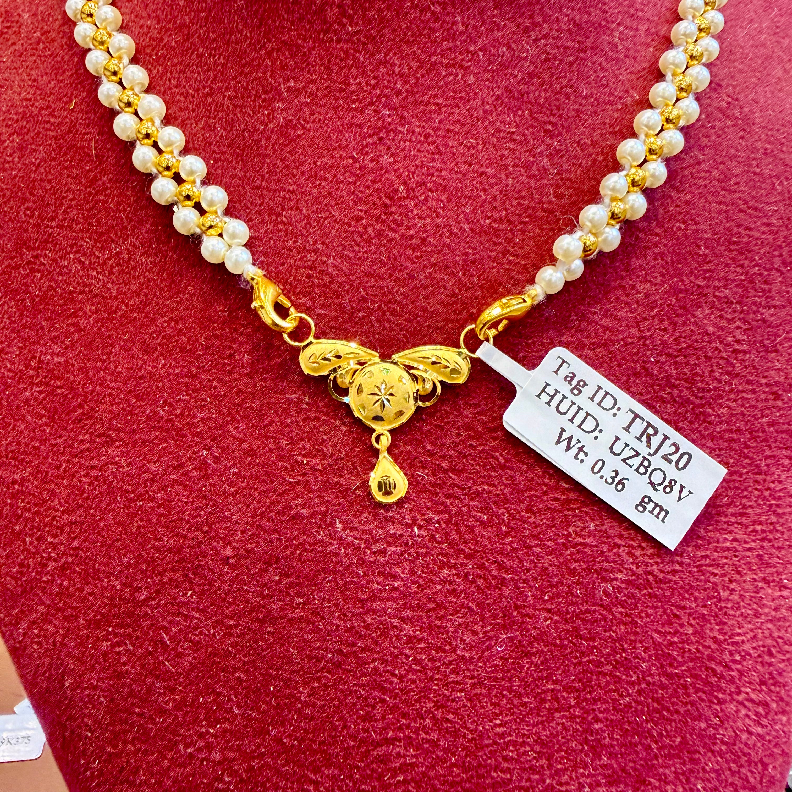 GOLD PENDANT- (WGT: 0.360 GM APPROX) BIS CERTIFIED HUID HALLMARK 375 9KT GOLD PENDANT FOR WOMEN 1 PIECE WITH FREE MANGALSUTRA & TASSEL.