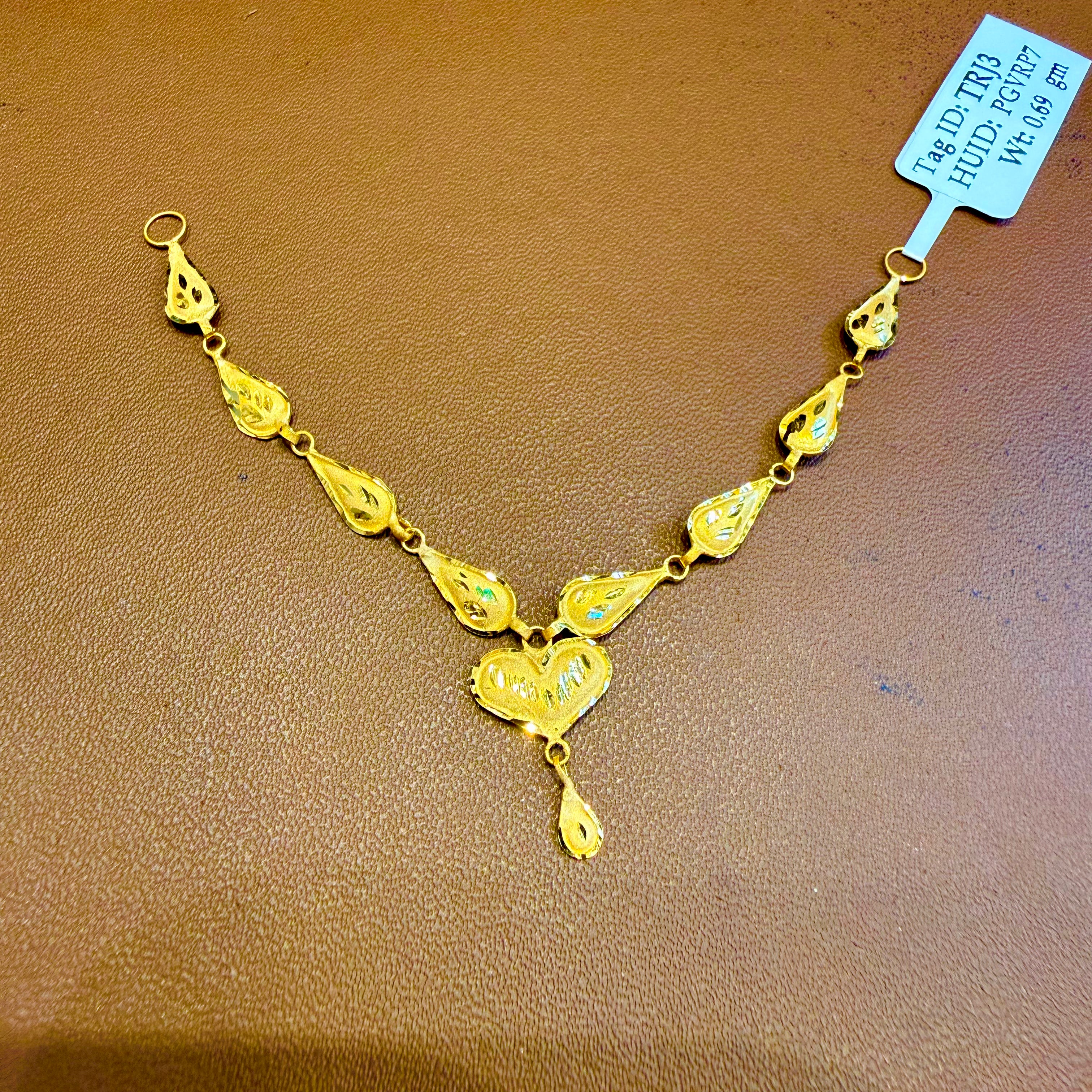 GOLD CHOKER NECKLACE-(WGT: 0.690 GM APPROX) BIS CERTIFIED HUID HALLMARK 375 9KT GOLD NECKLACE (SMALL SIZE) 1 PIECE FOR WOMEN.