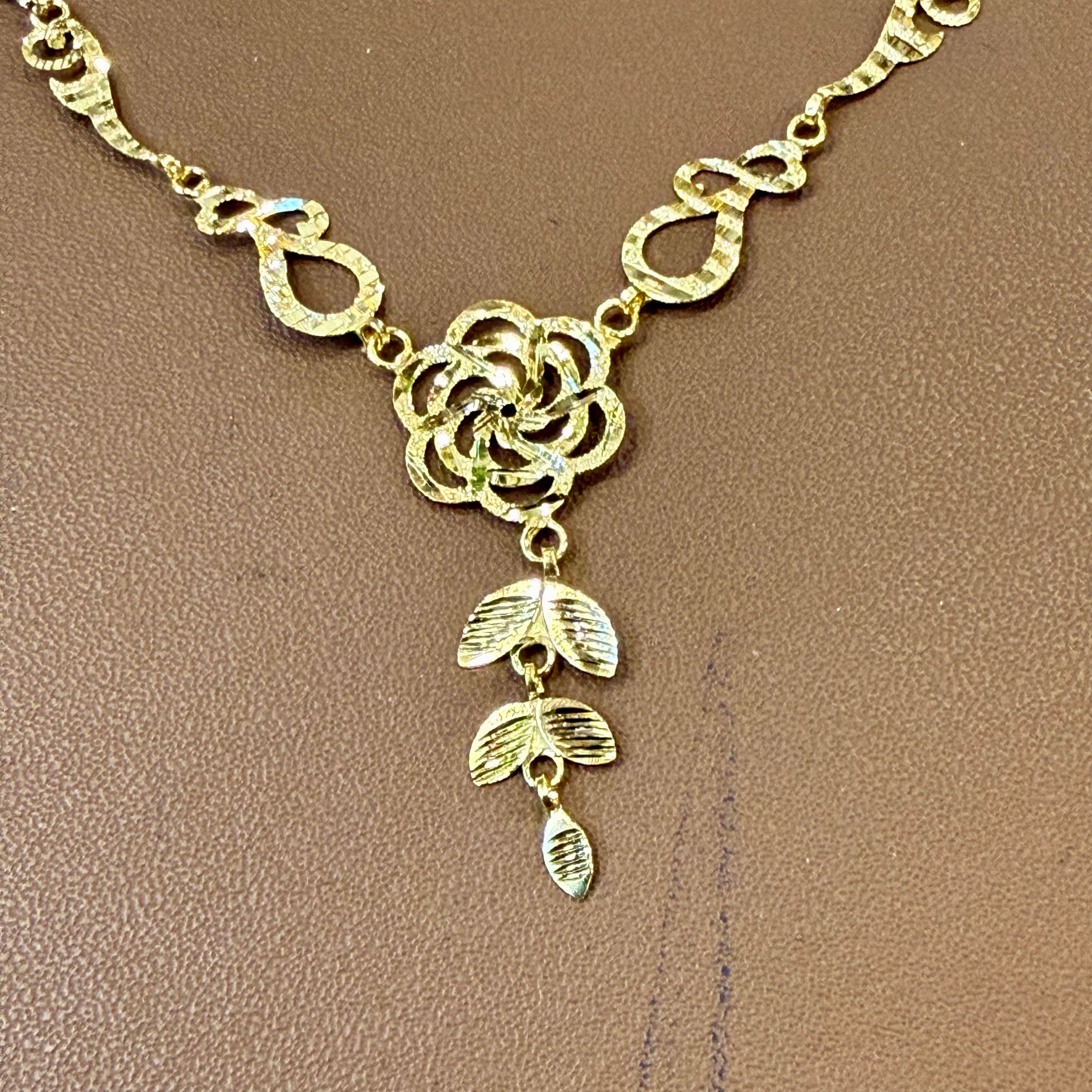 GCN -(WGT: 1.640 GM APPROX) BIS CERTIFIED HUID HALLMARK 375 9KT GOLD NECKLACE 1 PIECE FOR WOMEN.