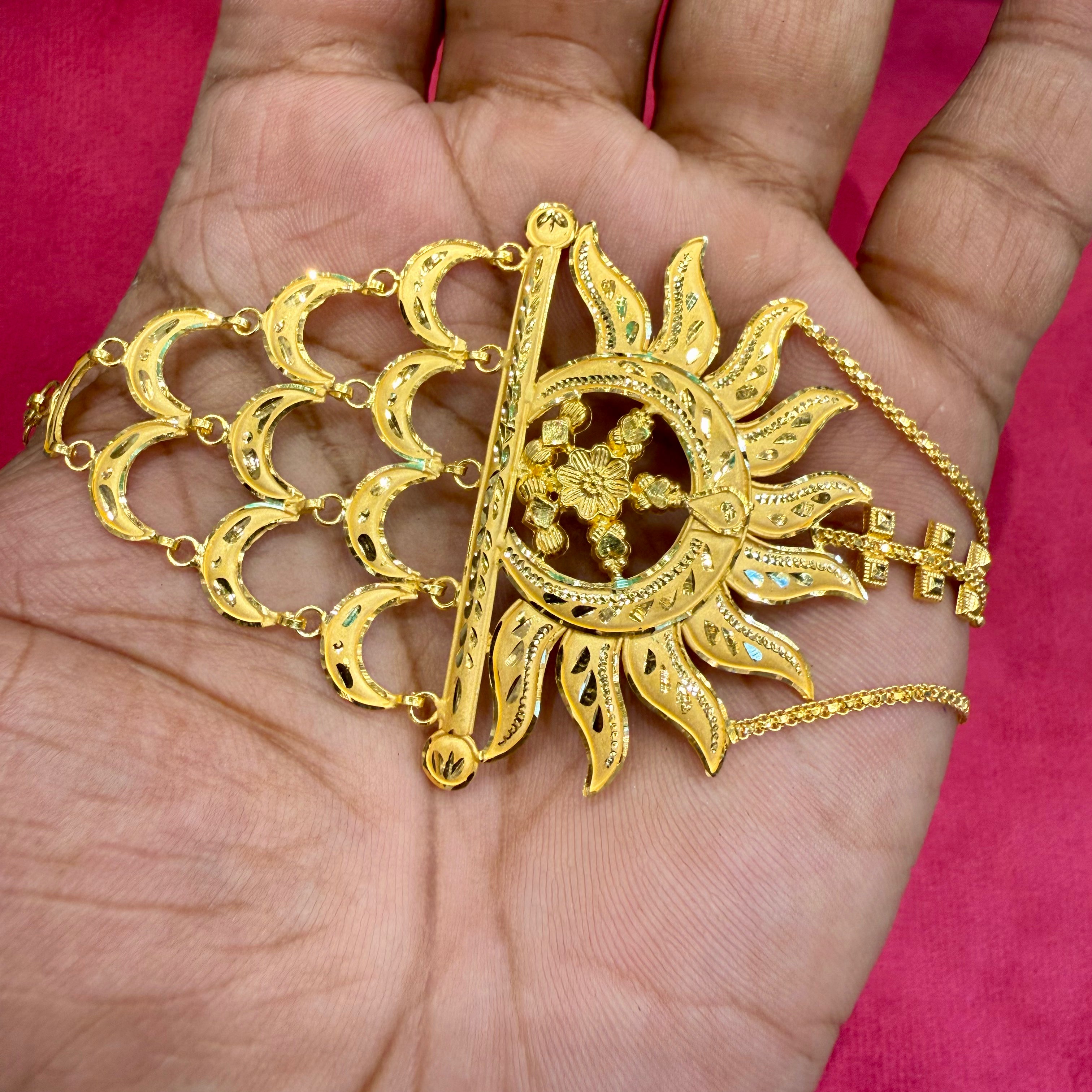 GOLD MANTASHA- RAJLAXMI WGT: 7.700 GM APPROX CERTIFIED BIS HUID HALLMARK 916 22KT GOLD MANTASHA FOR WOMEN (STANDARD ADJUSTABLE SIZE).