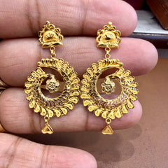 GOLD EARRINGS- WGT: 4.570 GM APPROX HUID HALLMARK 22KT 916 GOLD EARRINGS 1 PAIR FOR WOMEN. (ALQ474)-(AAQVBA)
