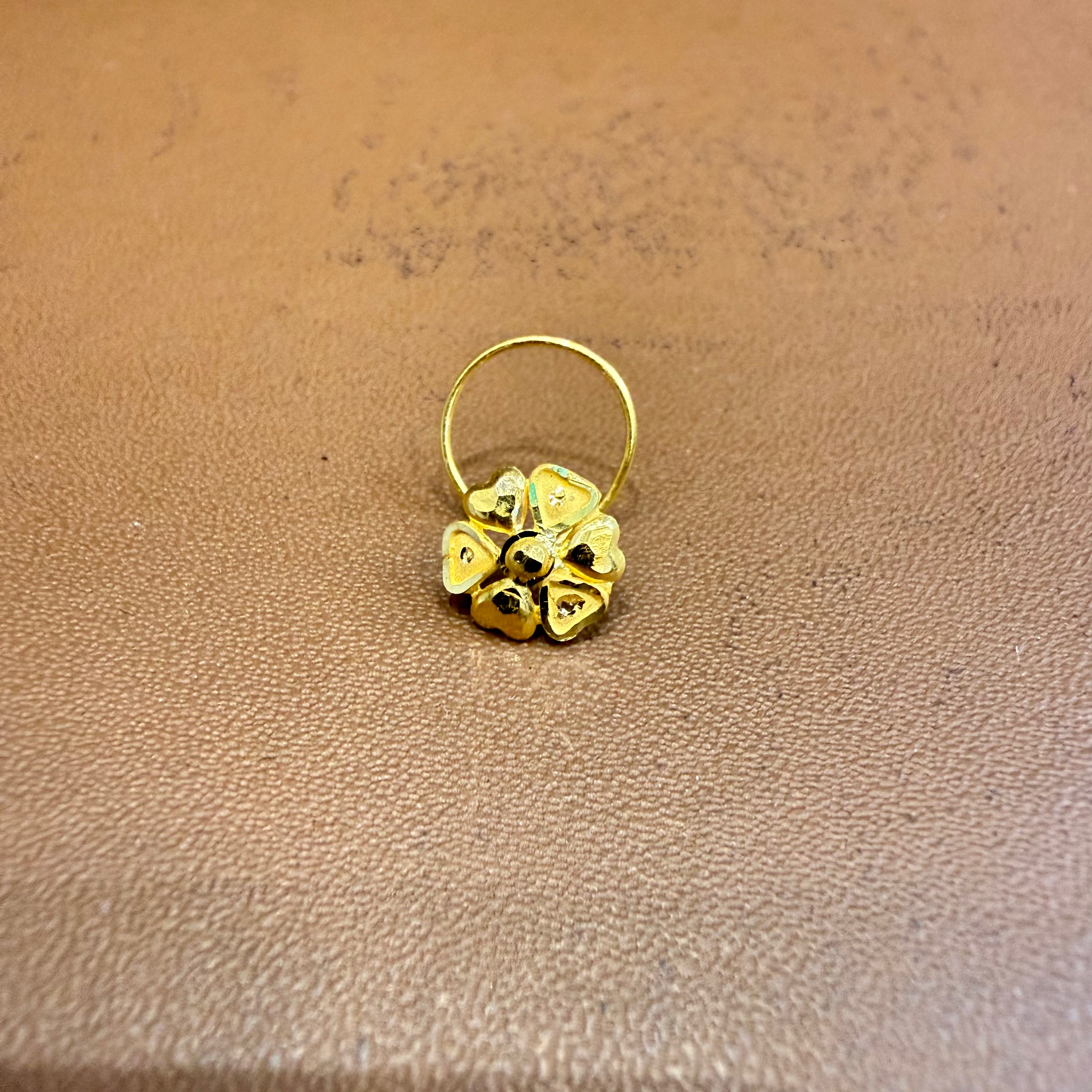 (GNP) WGT: 0.390 GM APPROX BIS CERTIFIED HUID HALLMARK 916 22KT GOLD NOSEPIN (TAR DESIGN) 1 PIECE FOR WOMEN.