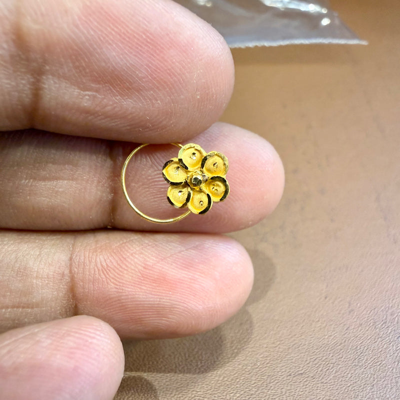 (GNP) WGT: 0.410 GM APPROX BIS CERTIFIED HUID HALLMARK 916 22KT GOLD NOSEPIN (TAR DESIGN) 1 PIECE FOR WOMEN.