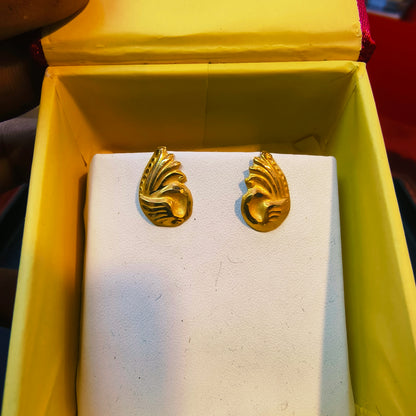 KDM GOLD EAR TOPS FOR GIFT PURPOSE IN MARRIAGE AND ANNIVERSARY 1 PAIR APPROX WGT: 0.260 GM