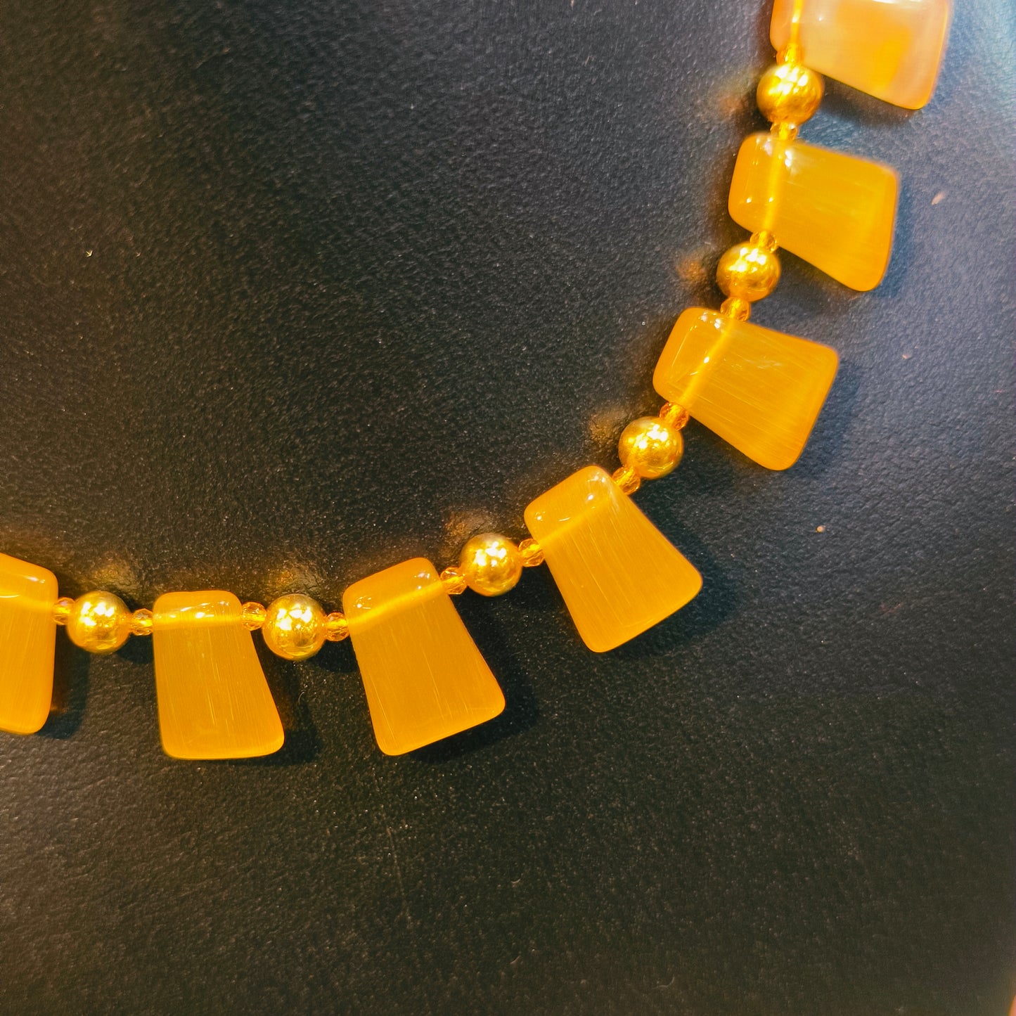 HUID HALLMARK 22KT GOLD TUSHI NECKLACE- SOLD ON MRP (FUTURE EXCHANGE VALUE RS 2800 WITH ANY JEWELLERY FOR LIFETIME)