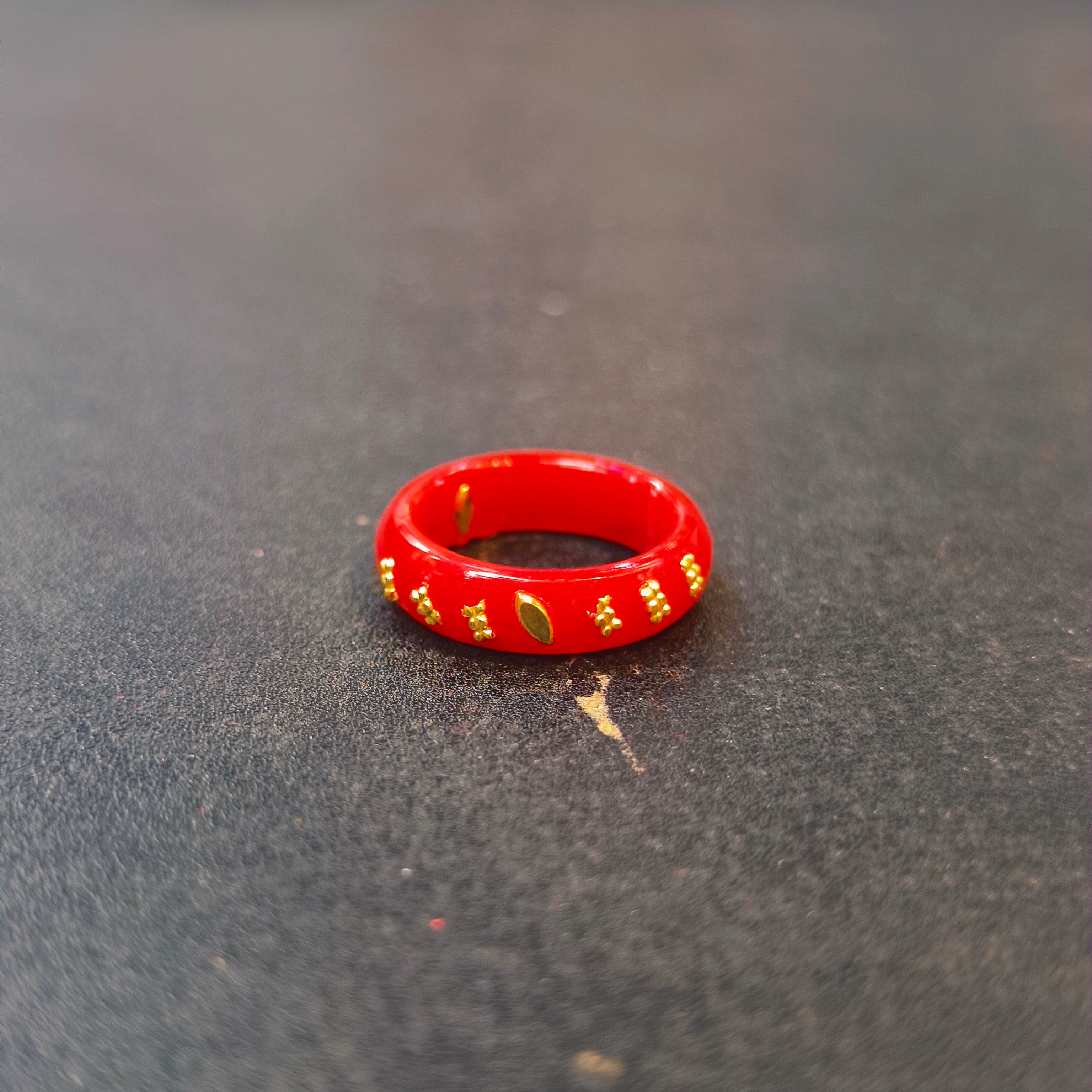 (GPR18) MBBS HALLMARK 18KT GOLD POLA RING 1 PIECE FOR GIFT PURPOSE APPROX WGT: 0.100 GM (GET ANY DESIGN AS PER STOCK GOLD RING)