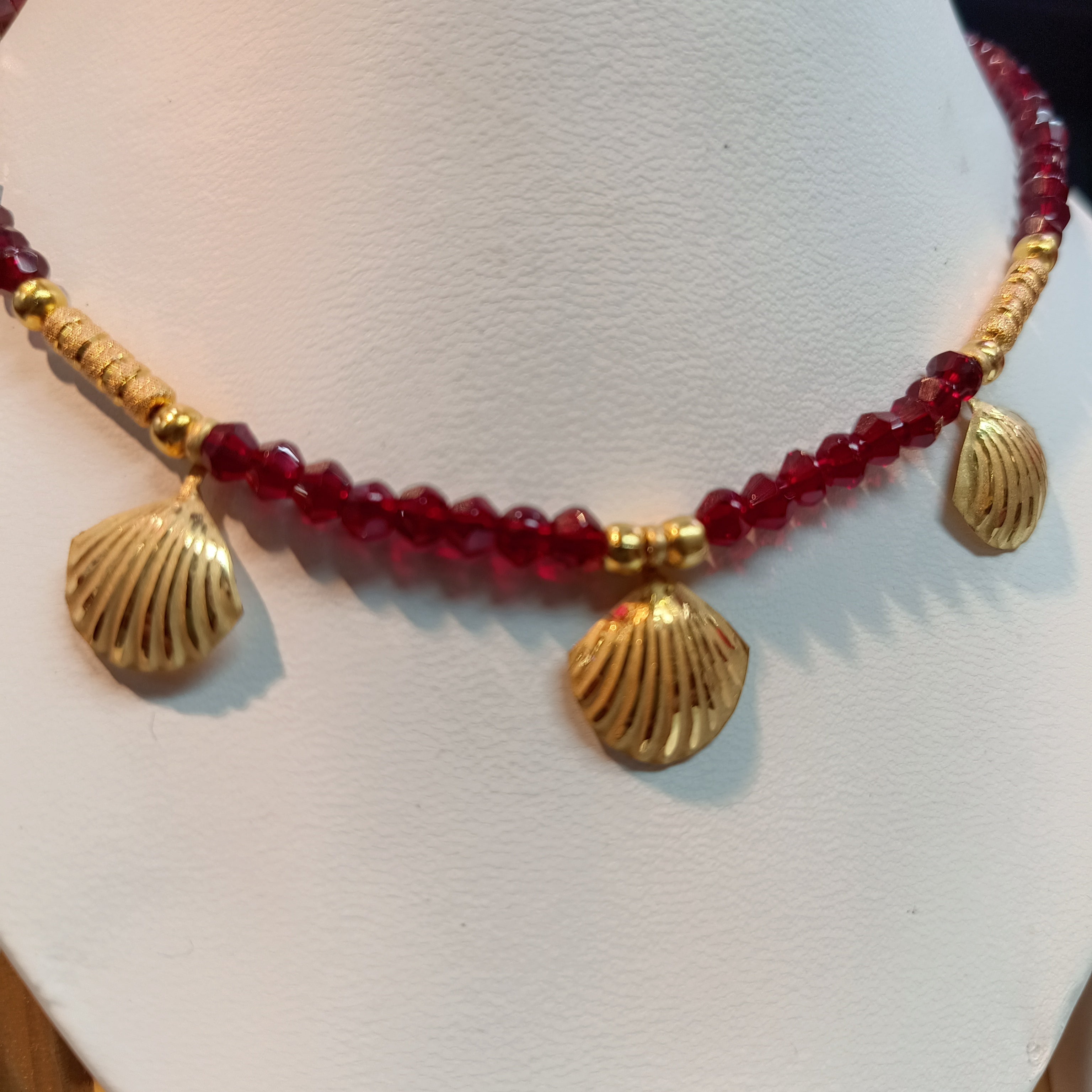(RP) WGT: 0.640 GM APPROX KDM GOLD SELIHAR JHINUK DESIGN 1 PIECE WITH ADJUSTABLE TASSEL (50 TONCH) FOR GIFT PURPOSE.