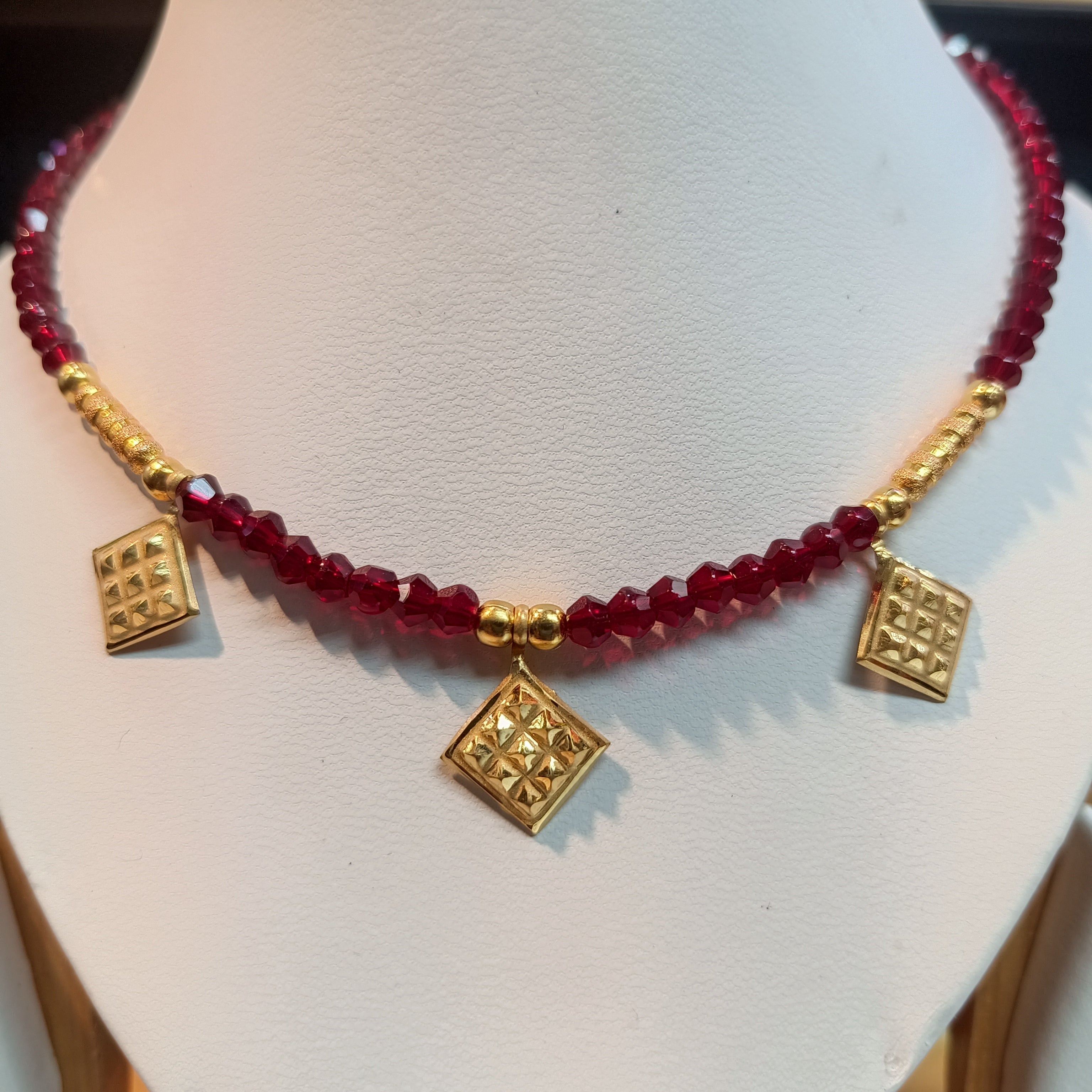 (RP) WGT: 0.530 GM APPROX KDM GOLD SELIHAR DOT DIAMOND DESIGN 1 PIECE WITH ADJUSTABLE TASSEL (50 TONCH) FOR GIFT PURPOSE.