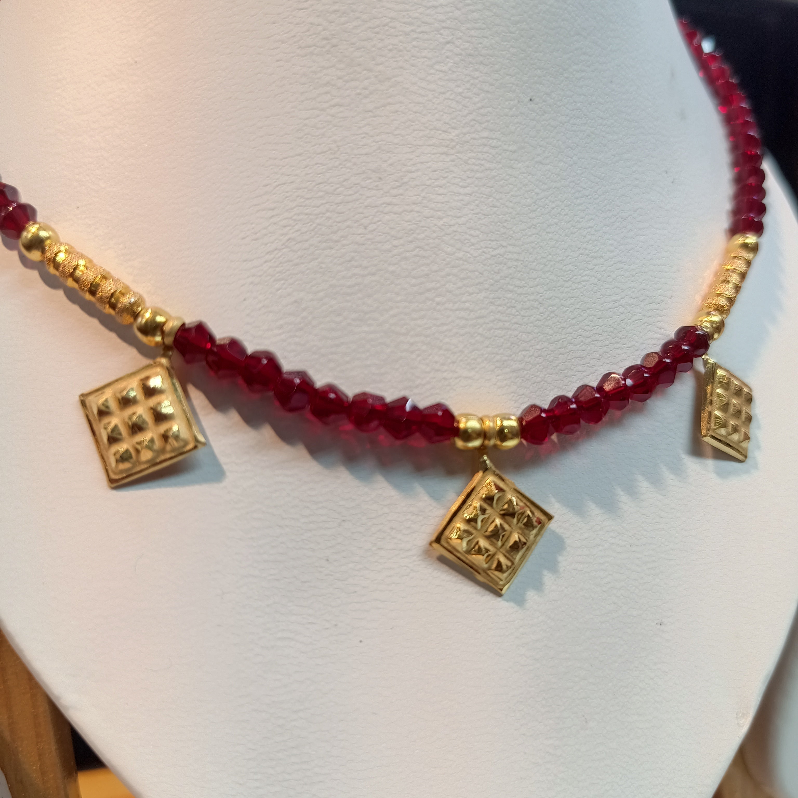 (RP) WGT: 0.530 GM APPROX KDM GOLD SELIHAR DOT DIAMOND DESIGN 1 PIECE WITH ADJUSTABLE TASSEL (50 TONCH) FOR GIFT PURPOSE.