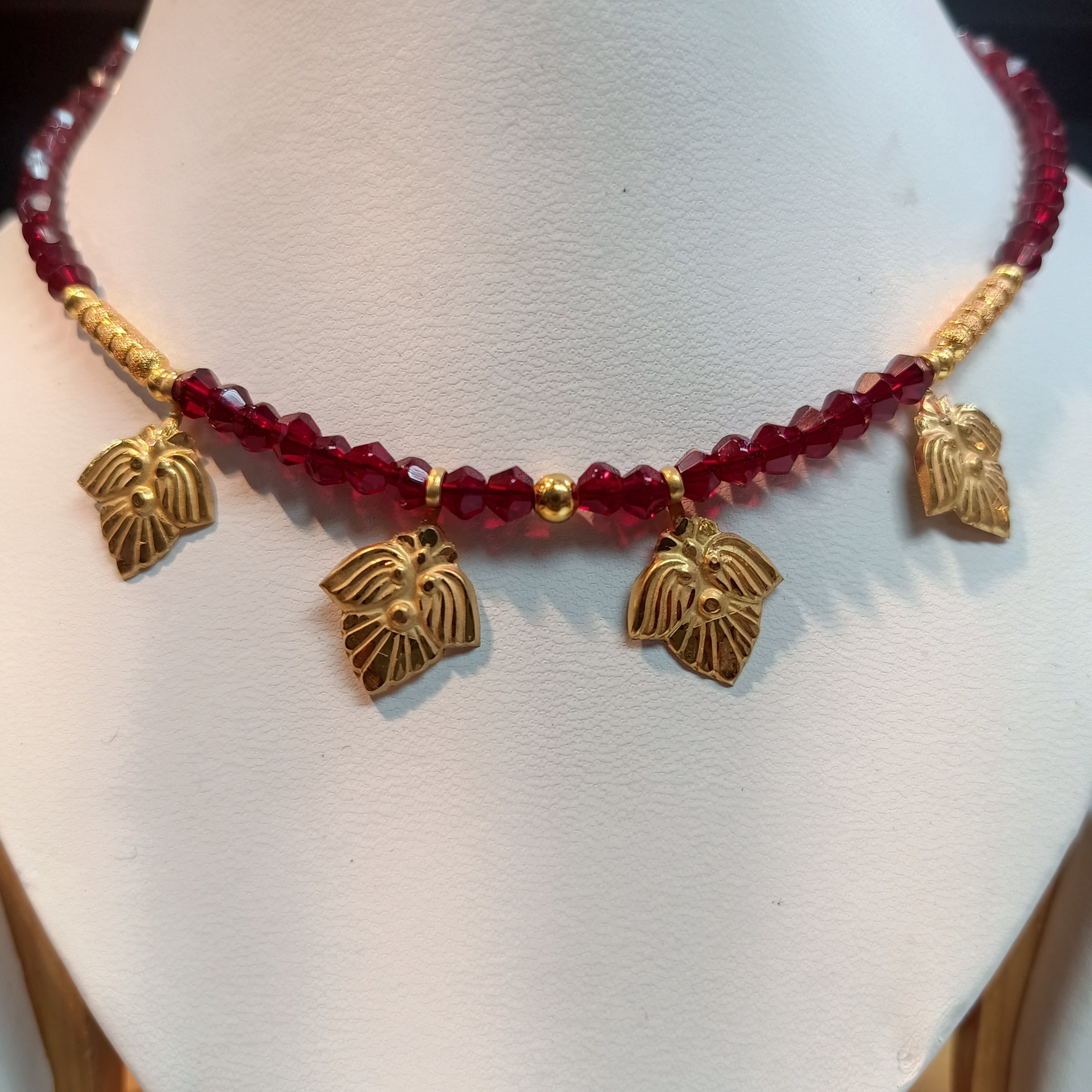 (RP) WGT: 0.730 GM APPROX KDM GOLD SELIHAR PETAL DESIGN 1 PIECE WITH ADJUSTABLE TASSEL (50 TONCH) FOR GIFT PURPOSE.