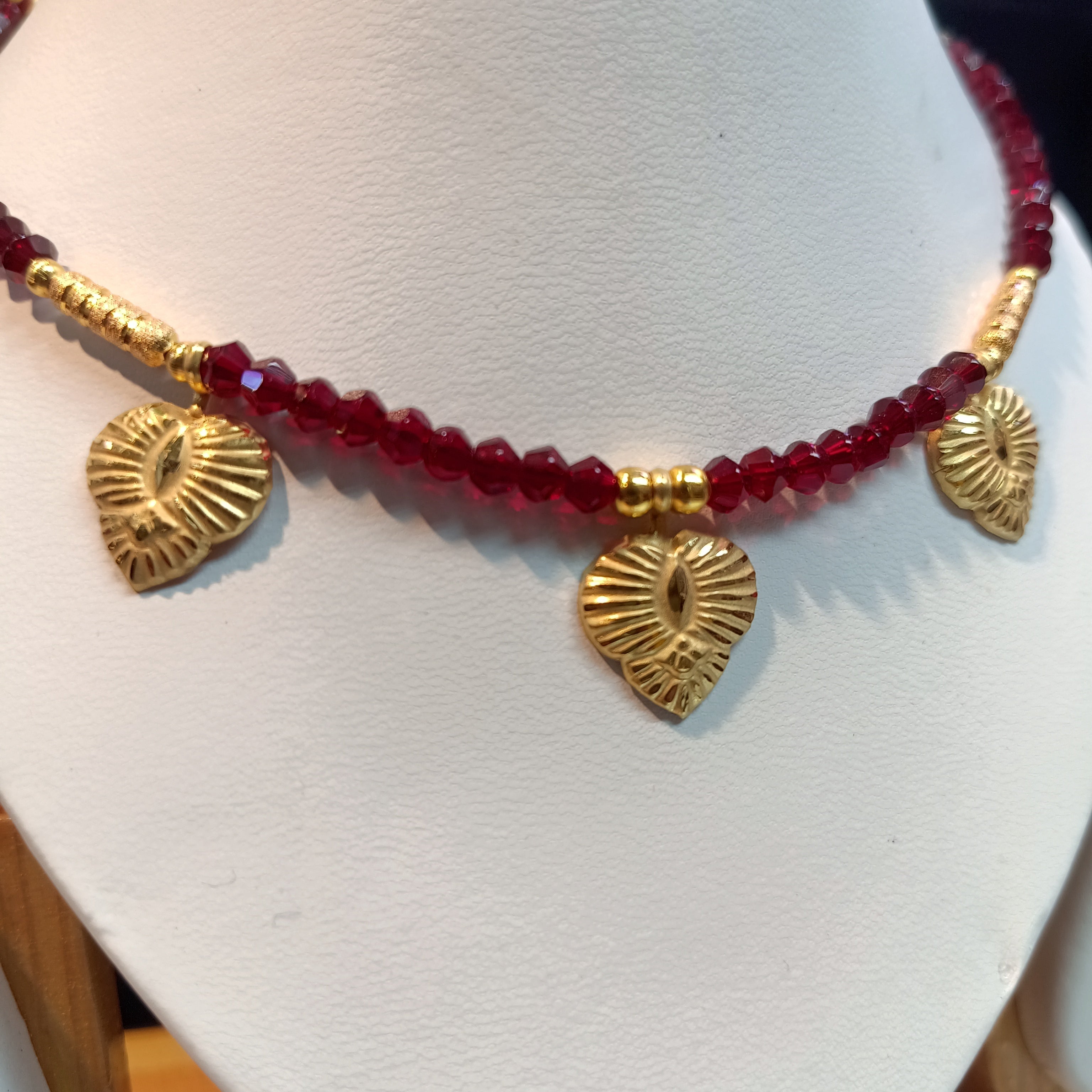 (RP) WGT: 0.700 GM APPROX KDM GOLD SELIHAR CHUBBY DESIGN 1 PIECE WITH ADJUSTABLE TASSEL (50 TONCH) FOR GIFT PURPOSE.