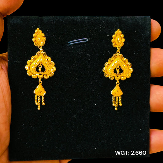 TRJ WGT: 2.660 GM APPROX 22KT HUID HALLMARK GOLD EARRINGS KANBALA 1 PAIR.