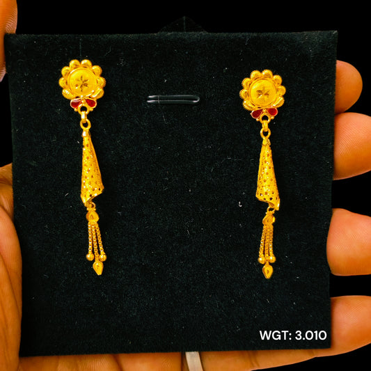 TRJ WGT: 3.010 GM APPROX 22KT HUID HALLMARK GOLD EARRINGS 1 PAIR.