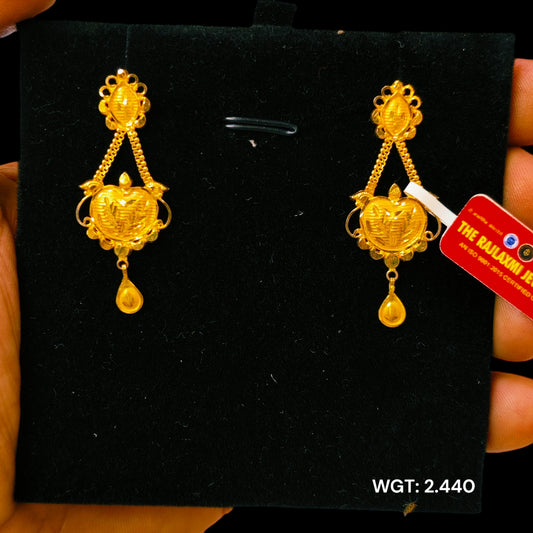 TRJ WGT: 2.440 GM APPROX 22KT HUID HALLMARK GOLD EARRINGS 1 PAIR.