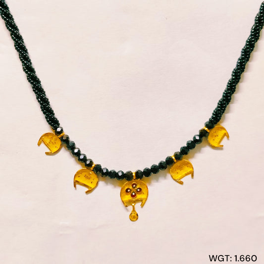 TRJ WGT: 1.660 GM APPROX 22KT HUID HALLMARK GOLD MOTI NECKLACE SELIHAR 1 PIECE WITH ADJUSTABLE TASSEL.