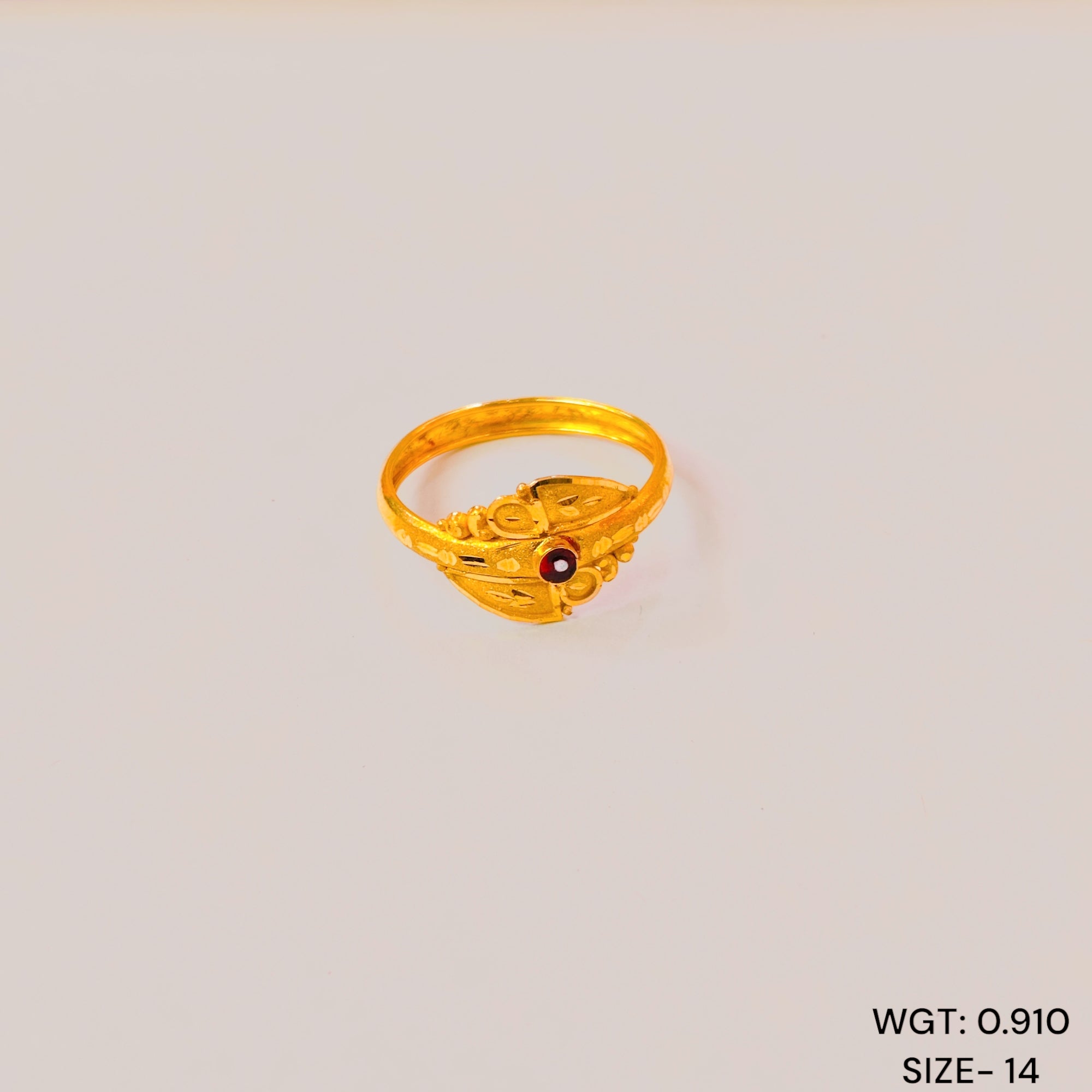 (GLFR22) TRJ (SIZE: 14) WGT: 0.910 GM APPROX 22KT HUID HALLMARK GOLD RING FOR WOMEN 1 PIECE.