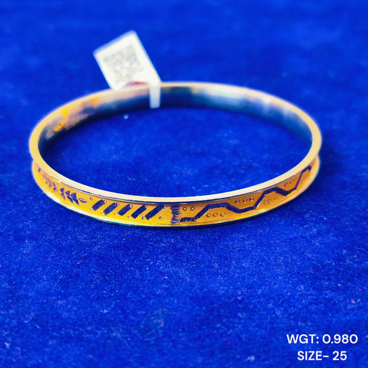 TRJ (SIZE: 25) WGT: 0.980 GM APPROX 22KT HUID HALLMARK GOLD NOA BANGLES 1 PIECE.