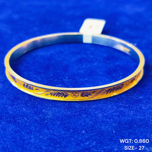 TRJ (SIZE: 27) WGT: 0.860 GM APPROX 22KT HUID HALLMARK GOLD NOA BANGLES 1 PIECE.