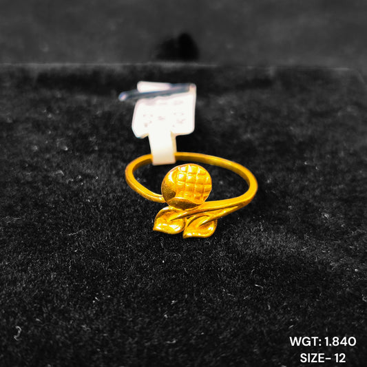 TRJ (SIZE: 12) WGT: 1.840 GM APPROX 22KT HUID HALLMARK GOLD RING FOR WOMEN 1 PIECE.