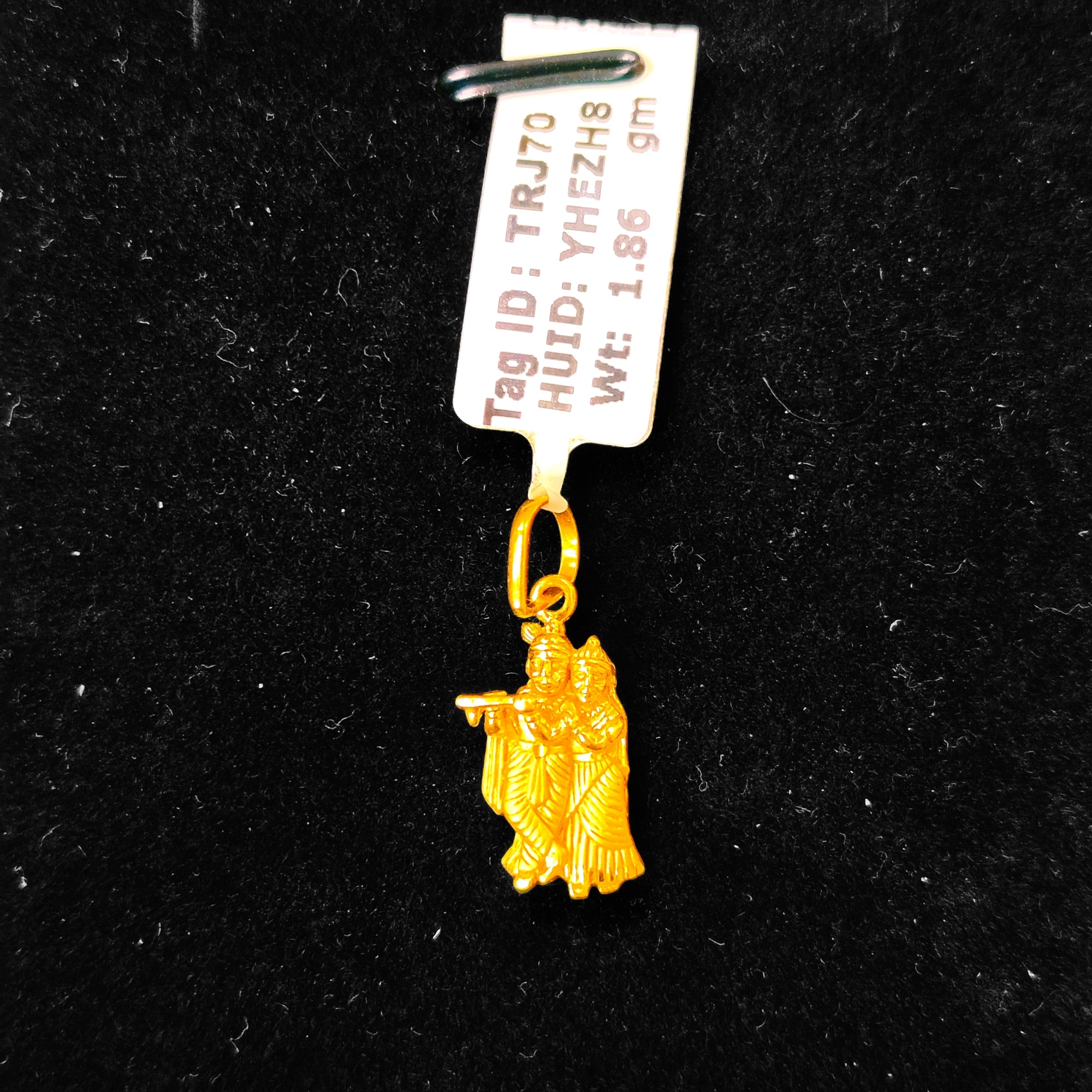 (GLC22) TRJ WGT: 1.860 GM APPROX 22KT HUID HALLMARK GOLD LOCKET 1 PIECE WITH ADJUSTABLE TASSEL.