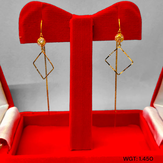 (GSD) TRJ WGT: 1.450 GM APPROX 18KT HALLMARK GOLD SUI DHAGA EARRINGS 1 PAIR FOR DAILY WEAR.