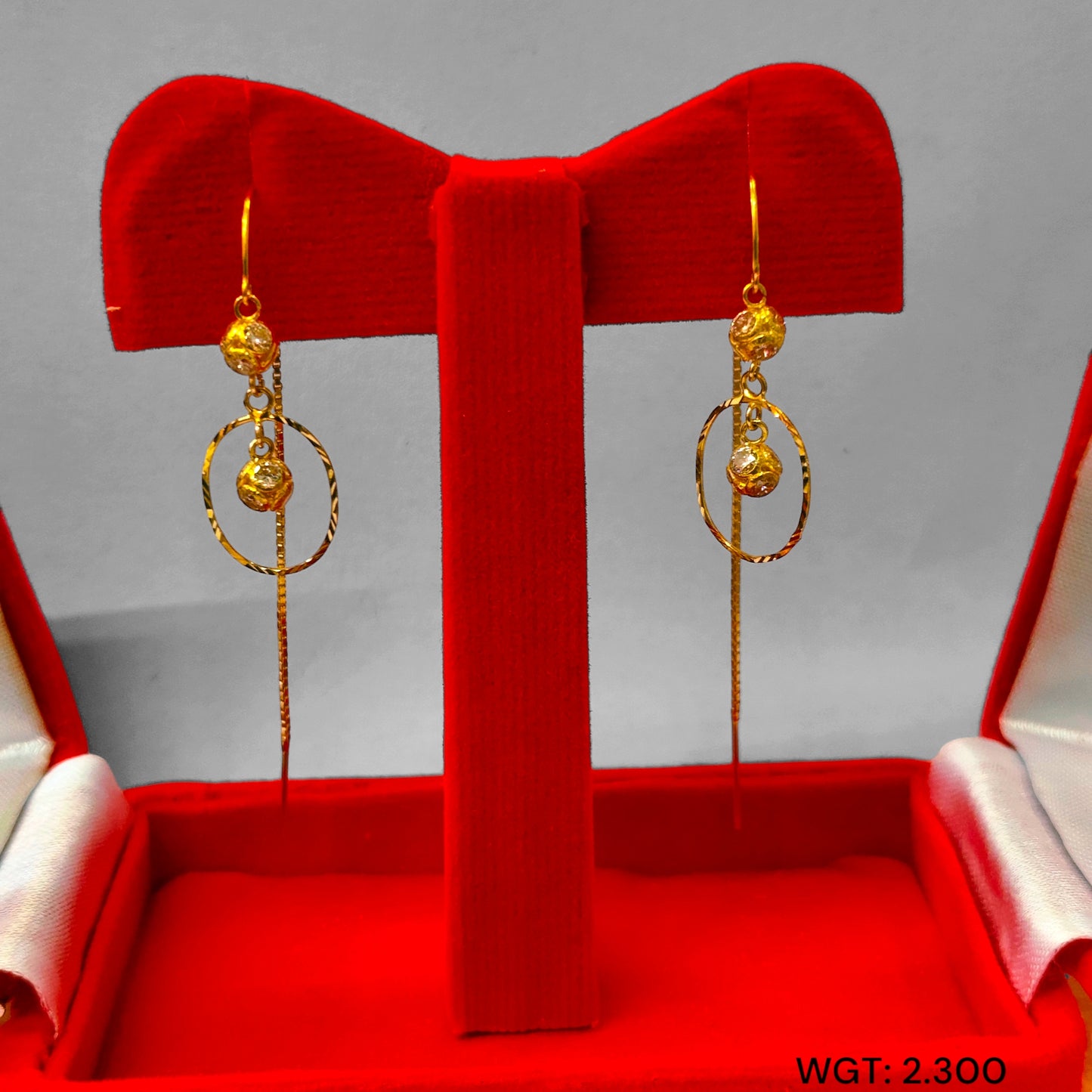 (GSD) TRJ WGT: 2.300 GM APPROX 18KT HALLMARK GOLD SUI DHAGA EARRINGS 1 PAIR FOR DAILY WEAR.