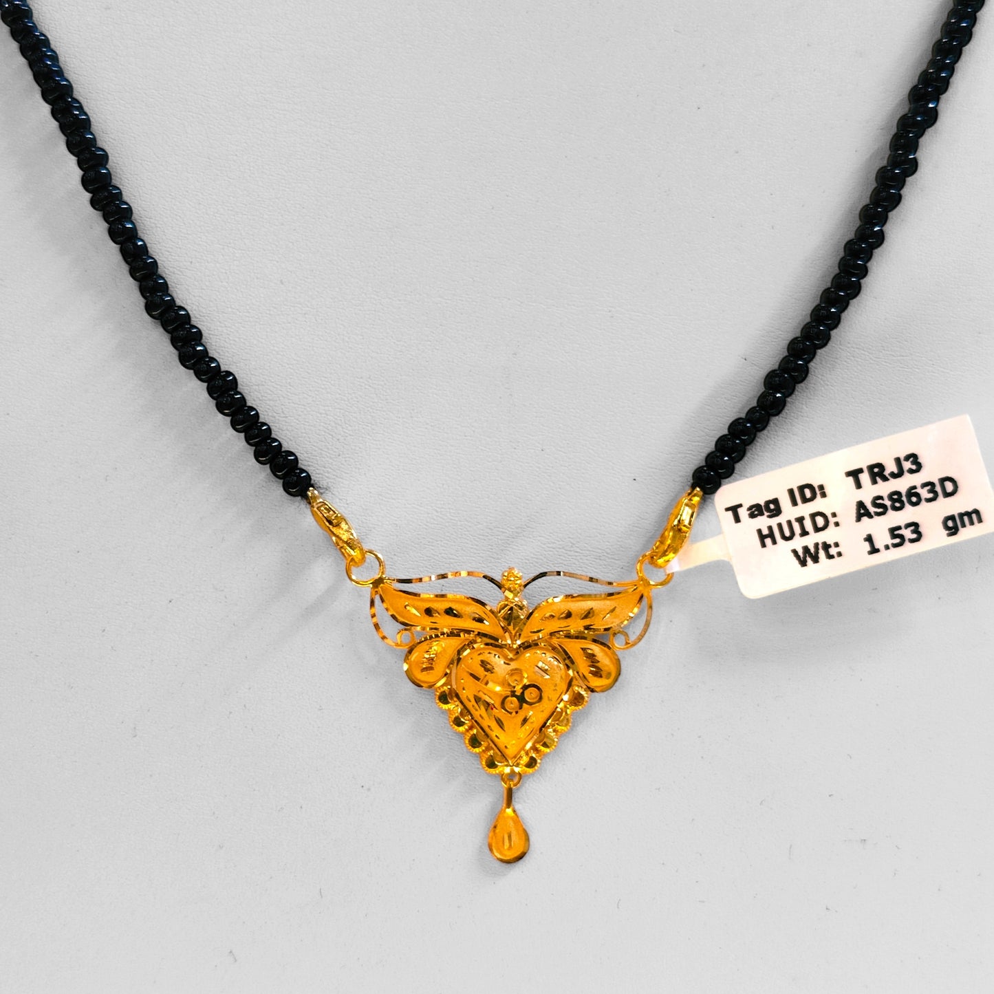 (GPM) TRJ WGT: 1.530 GM APPROX 22KT HUID HALLMARK GOLD PENDANT MANGALSUTRA 1 PIECE.