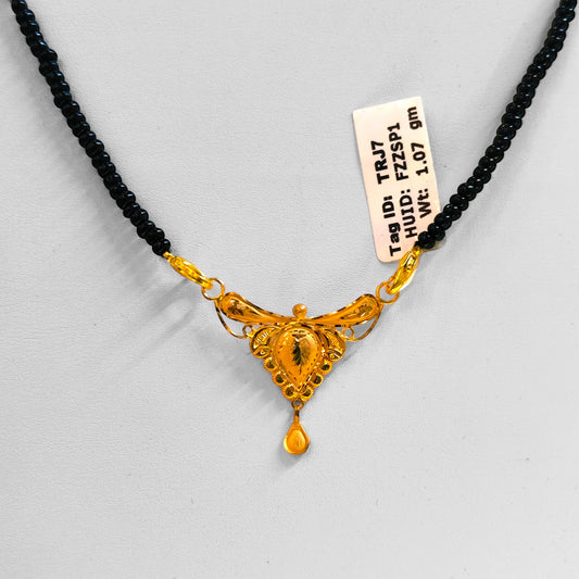 (GPM) TRJ WGT: 1.070 GM APPROX HUID HALLMARK 22KT GOLD PENDANT MANGALSUTRA 1 PIECE.