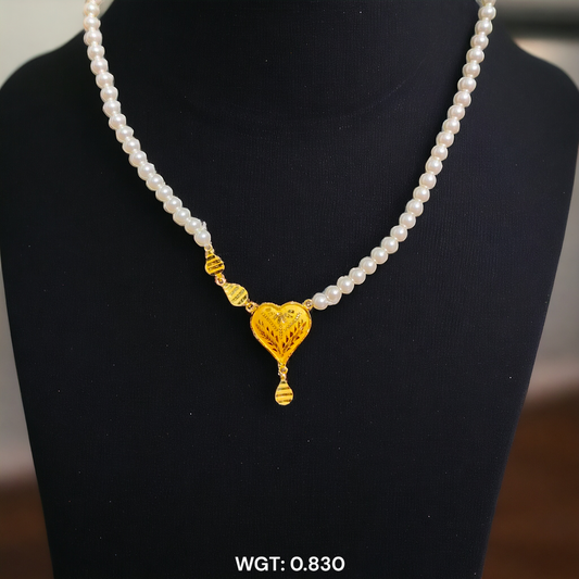 (GPM) TRJ WGT: 0.830 GM APPROX HUID HALLMARK 22KT GOLD MOTI PENDANT 1 PIECE.