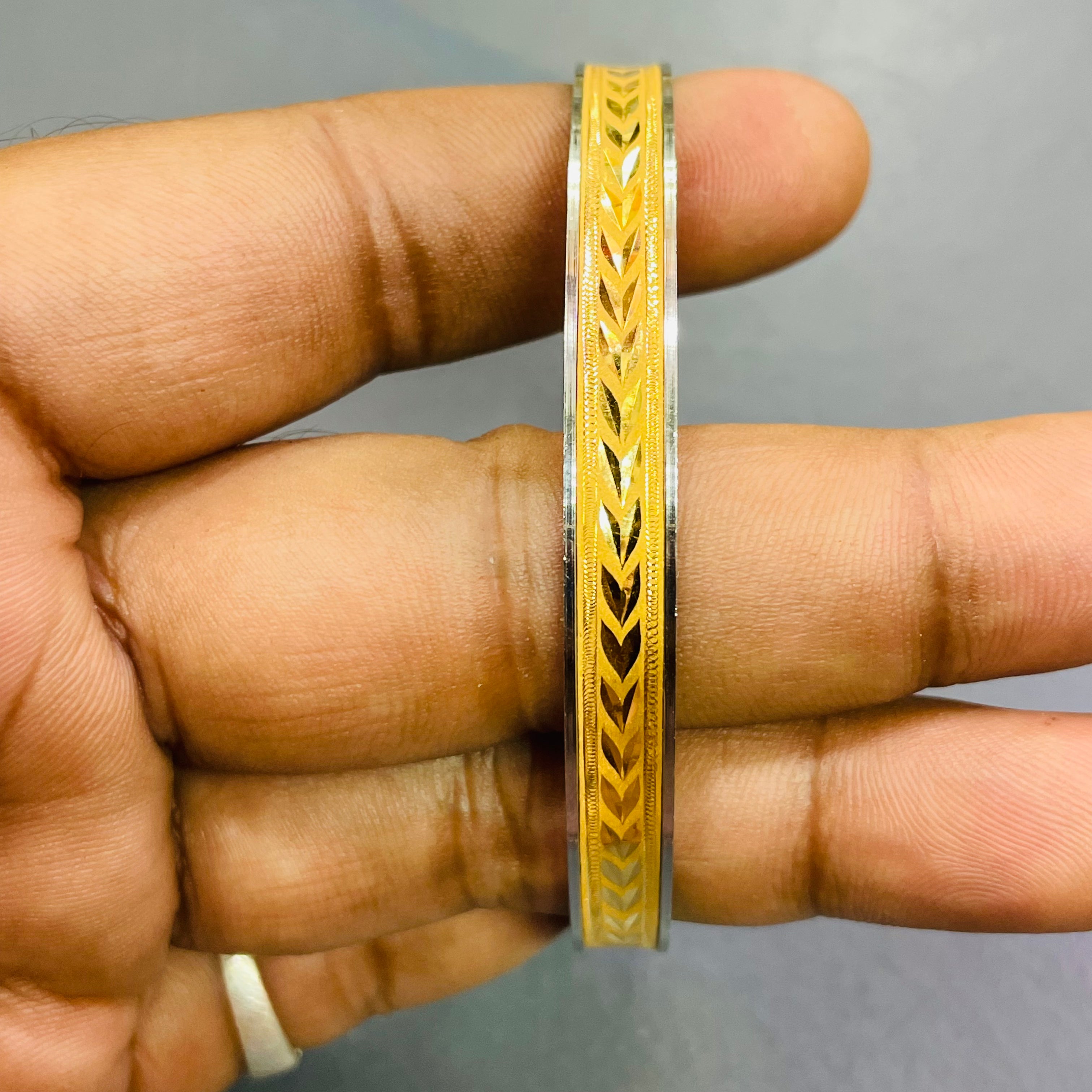 TRJ (MADE TO ORDER) DHANER SIS CHILA DESIGN HUID HALLMARK 22KT GOLD NOA BADHANO APPROX. WGT: 1.500 GM (FOR REGULAR USE) BY RAJLAXMI.