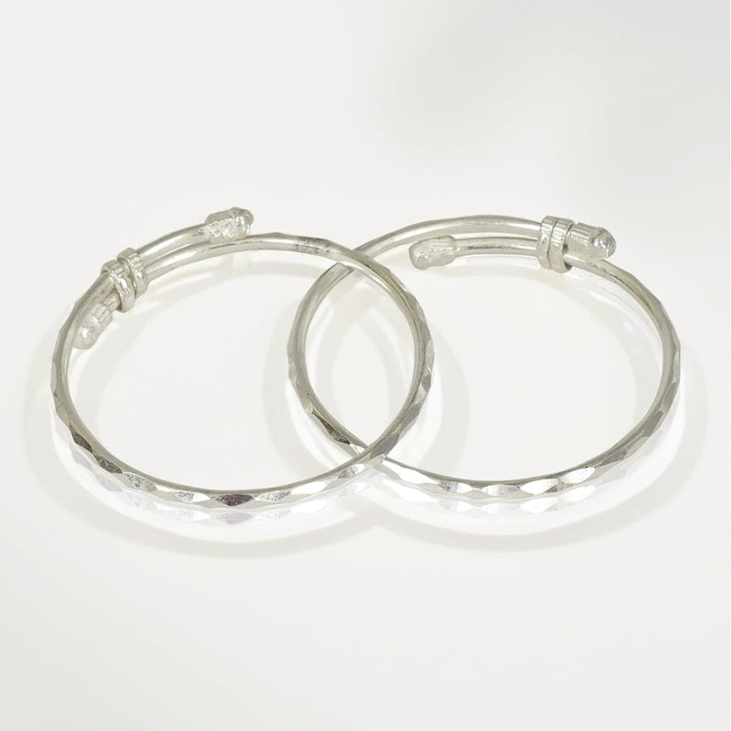 BABY JEWELLERY- (WGT: 35.290  GM APPROX) 625 SILVER BABY BANGLE SOLID DESIGN FOR BABY 1 PAIR WITH ADJUSTABLE SIZE FROM NEW BORN TO 5 YEARS - SPECIAL FOR GIFTING IN SPECIAL OCCASSION.
