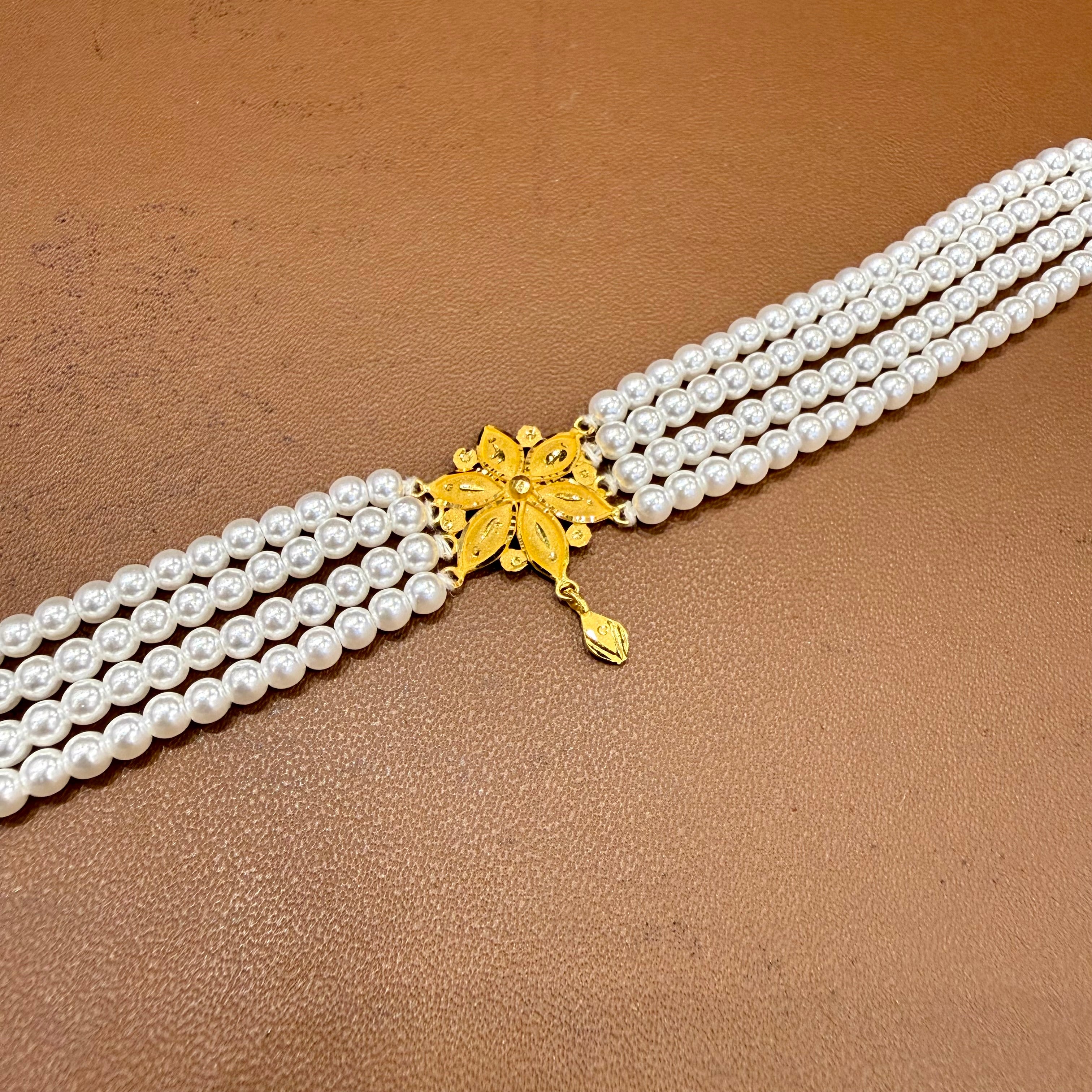 (GMJ)- WGT: 0.780 GM APPROX BIS CERTIFIED HUID HALLMARK 916 22KT GOLD MOTI CHOKER 1 PIECE WITH ADJUSTABLE TASSEL.