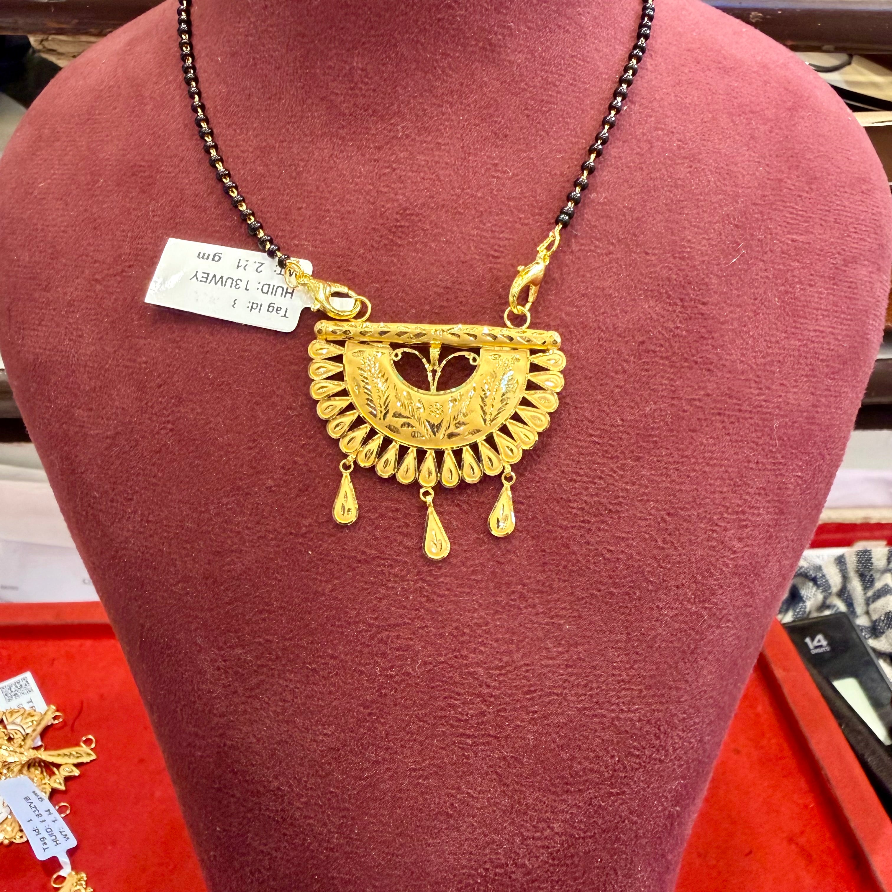 GOLD PENDANT- WGT: 2.210 GM APPROX BIS CERTIFIED HUID HALLMARK 916 22KT GOLD PENDANT MANGALSUTRA 1 PIECE WITH TASSEL FOR WOMEN.