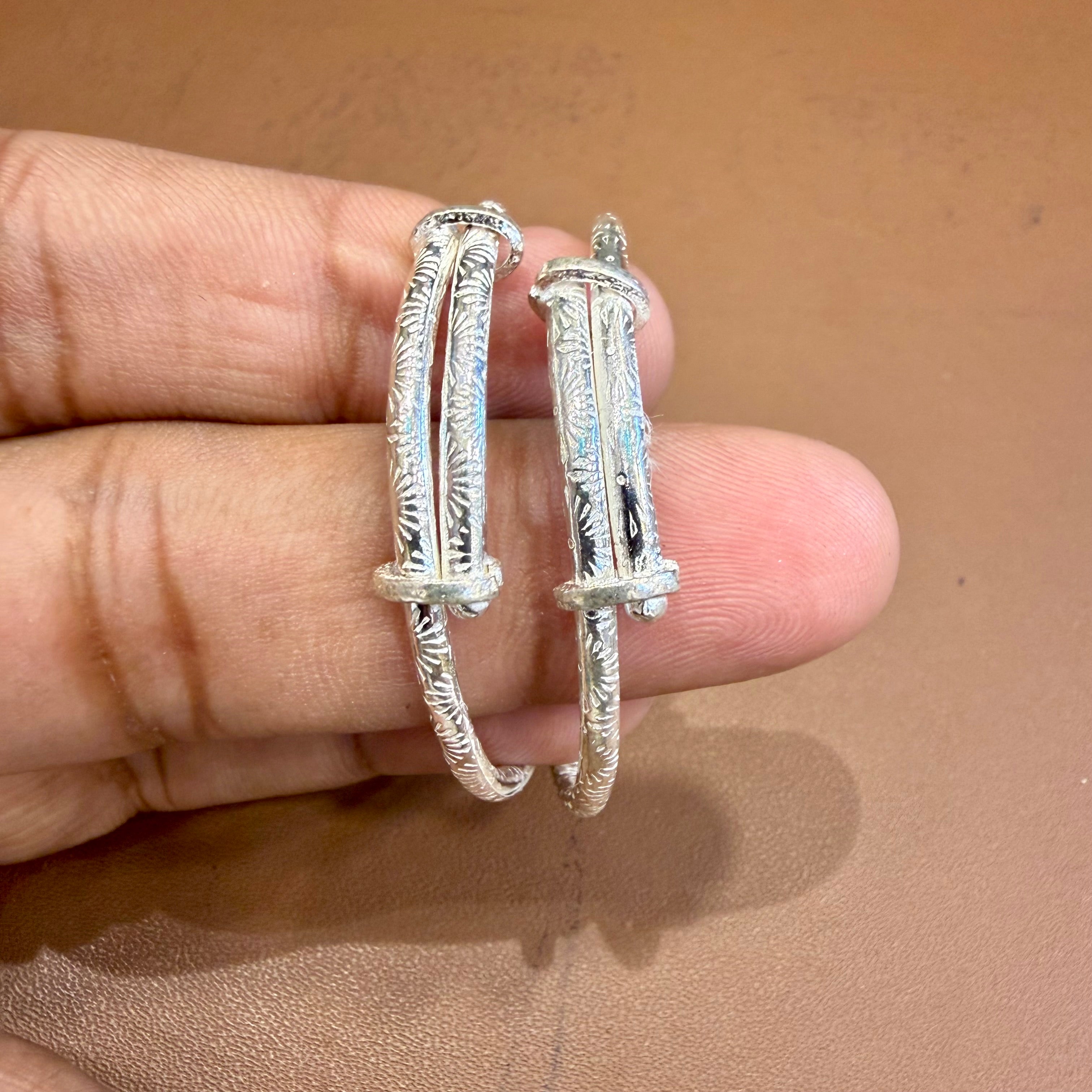 BABY JEWELLERY- (WGT: 5 TO 6 GM APPROX) 625 SILVER BABY BANGLE FAPA DESIGN FOR BABY 1 PAIR WITH ADJUSTABLE SIZE FROM NEW BORN TO 2 YEARS - SPECIAL FOR GIFTING IN SPECIAL OCCASSION.