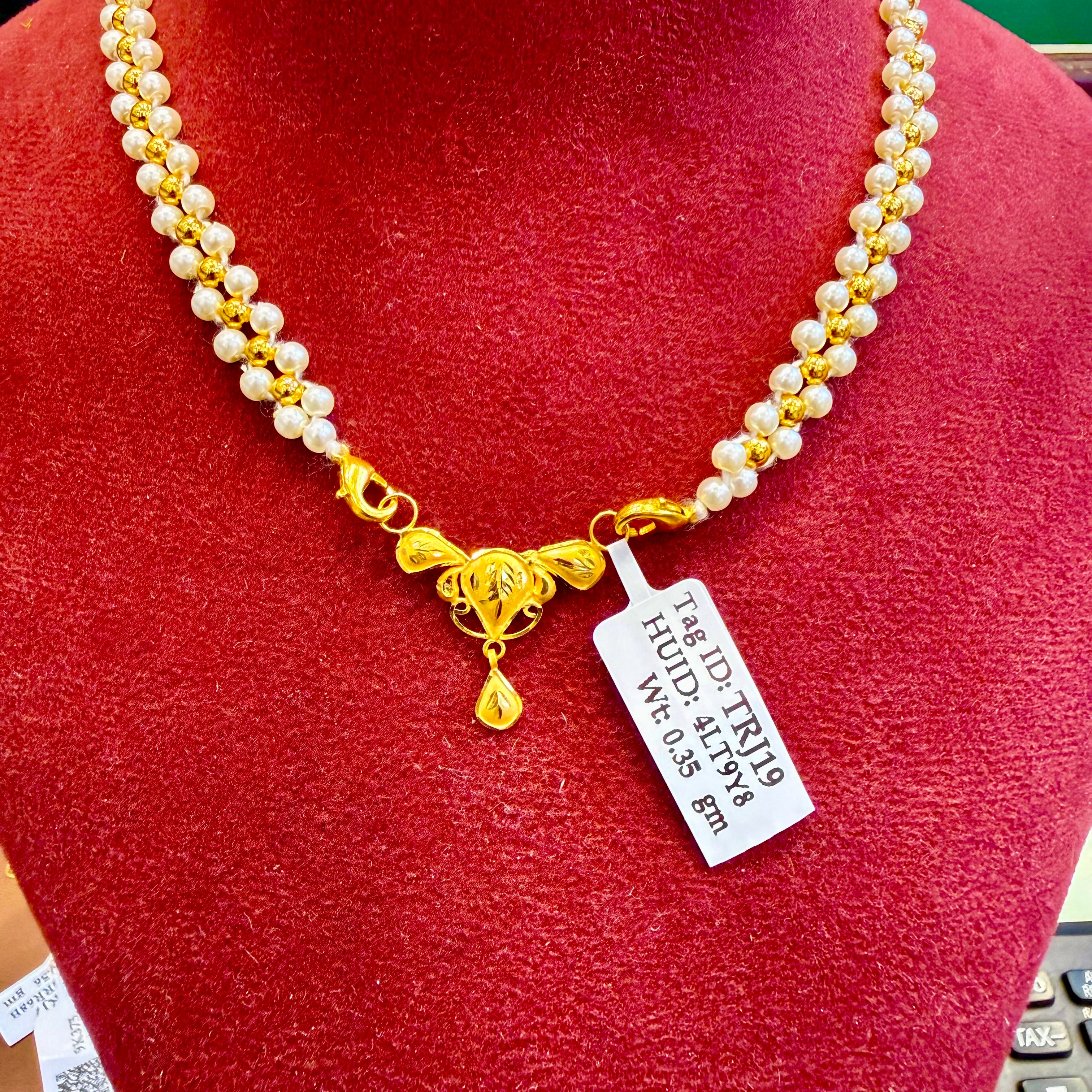 GOLD PENDANT- (WGT: 0.350 GM APPROX) BIS CERTIFIED HUID HALLMARK 375 9KT GOLD PENDANT FOR WOMEN 1 PIECE WITH FREE MANGALSUTRA & TASSEL.