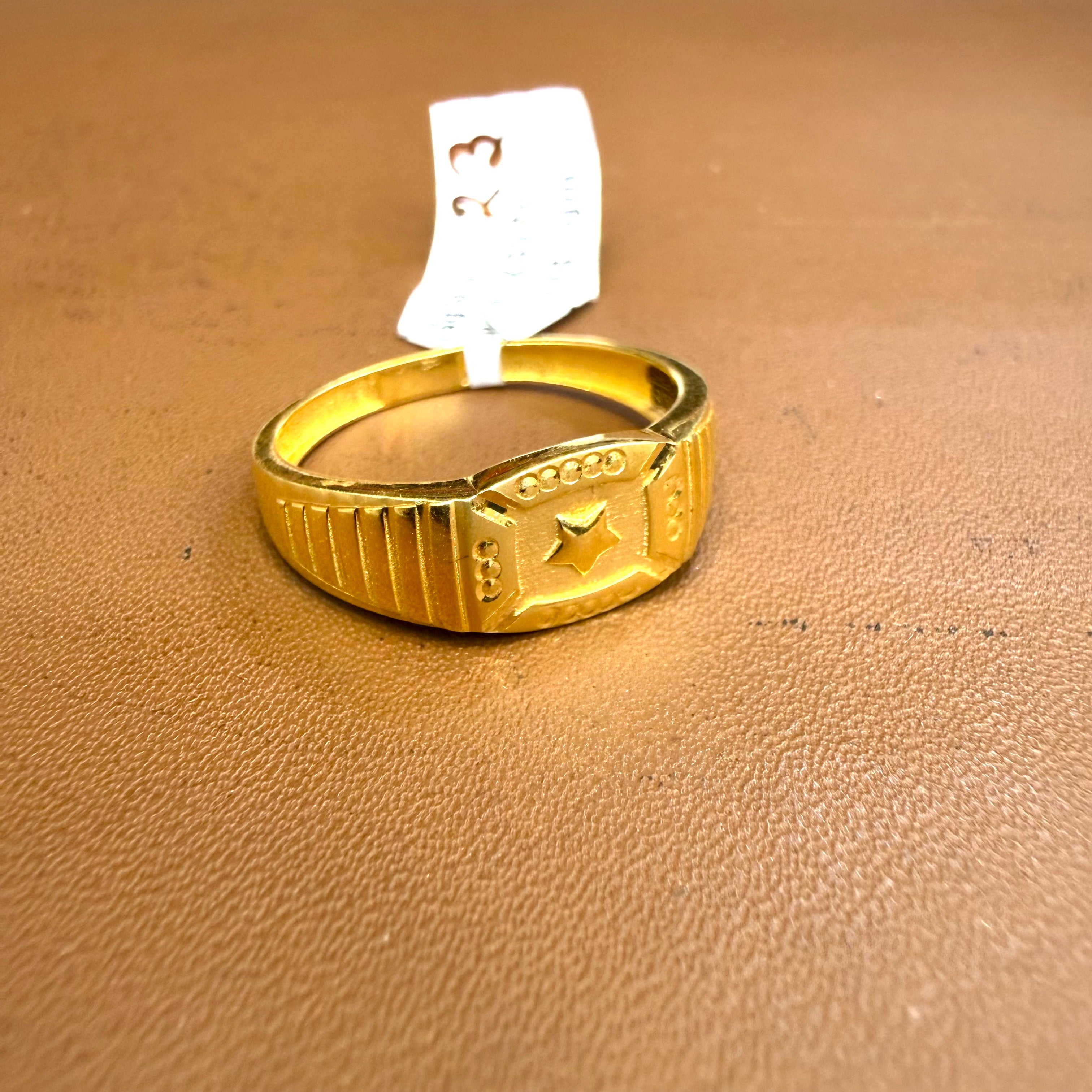 GENTS RING- SIZE:23 (WGT: 2.180 GM APPROX) BIS CERTIFIED HUID HALLMARK 916 22KT GOLD GENTS FINGER RING FOR MEN 1 PIECE.