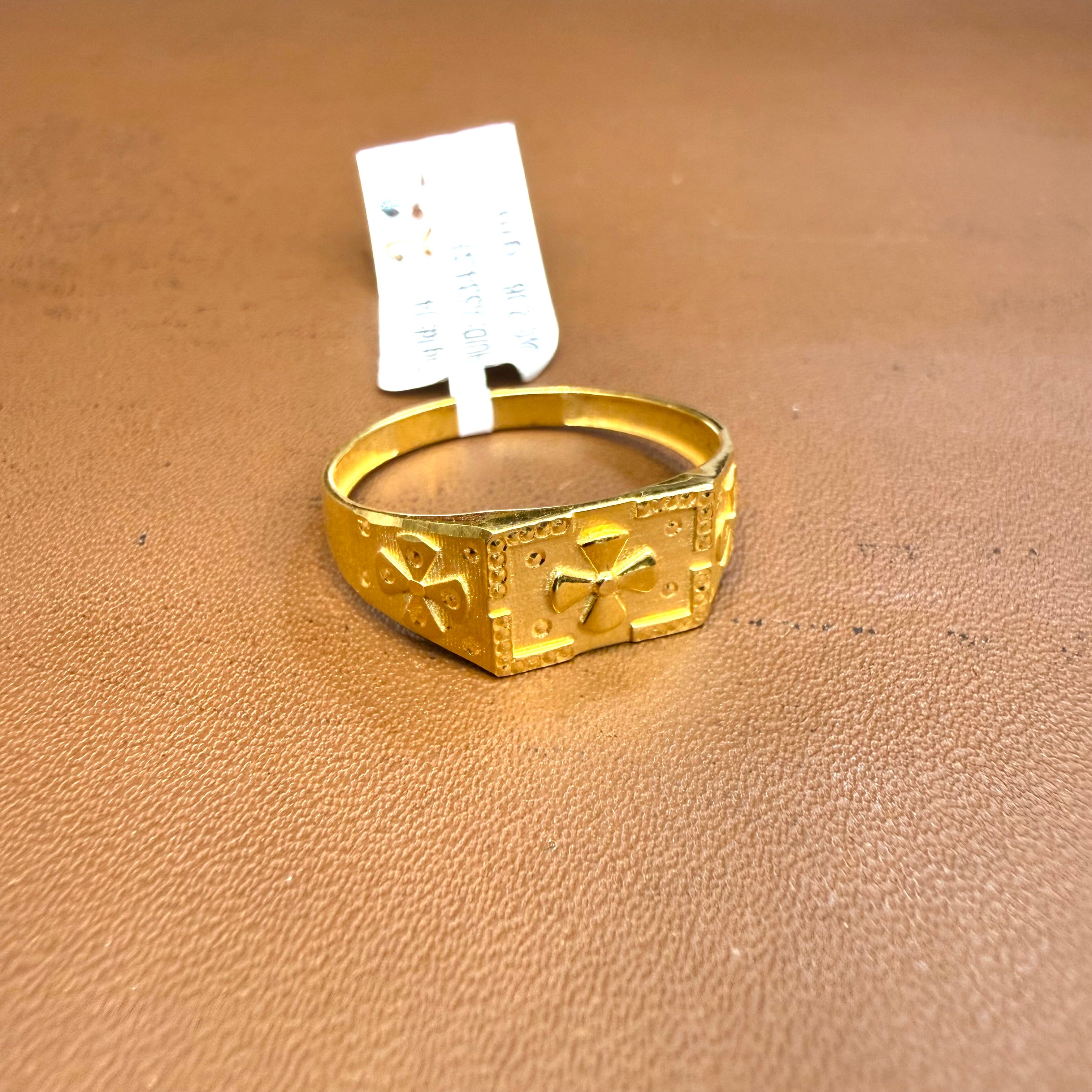 GENTS RING- SIZE:22 (WGT: 2.060 GM APPROX) BIS CERTIFIED HUID HALLMARK 916 22KT GOLD GENTS FINGER RING FOR MEN 1 PIECE.