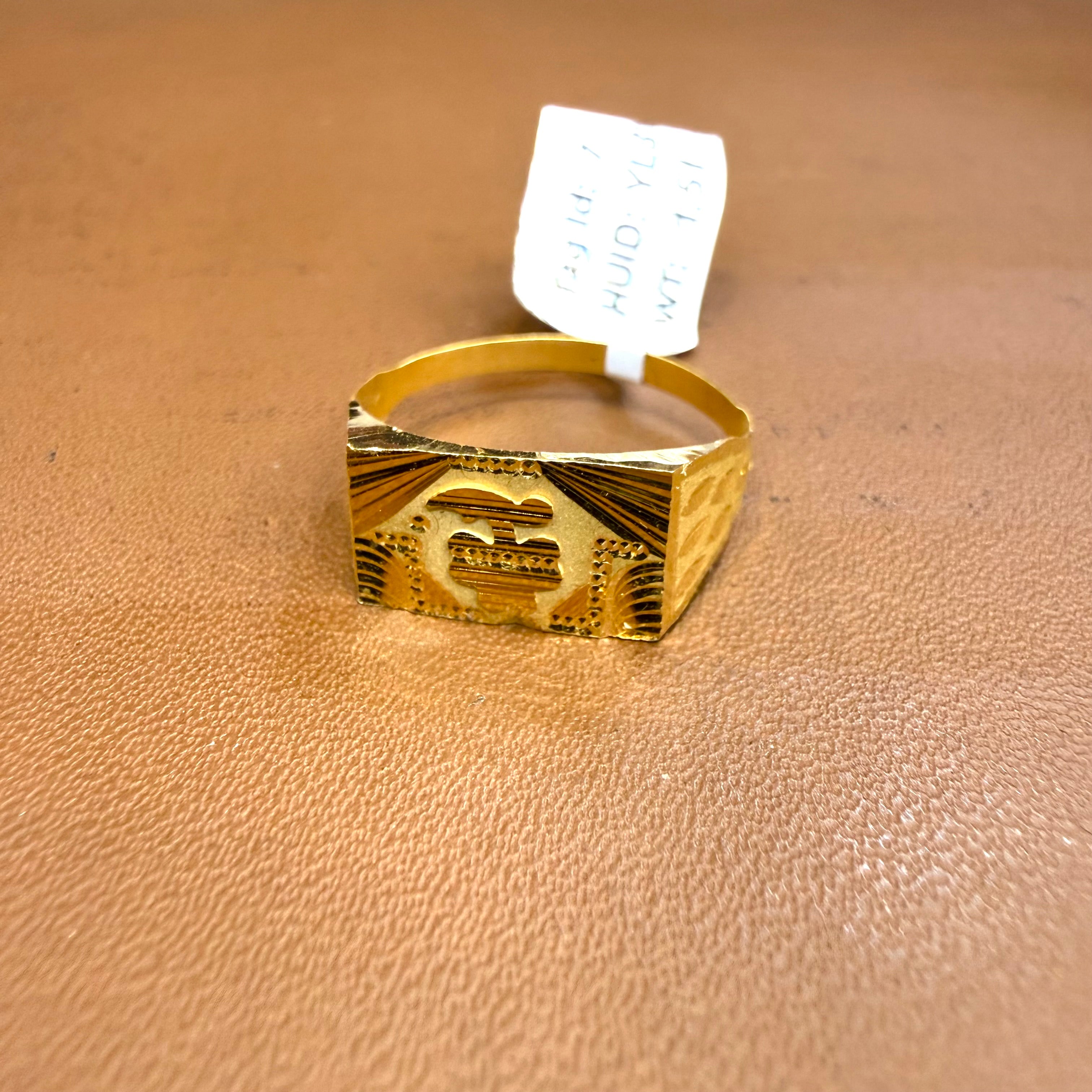 GENTS RING- SIZE:18 (WGT: 1.510 GM APPROX) BIS CERTIFIED HUID HALLMARK 916 22KT GOLD GENTS FINGER RING FOR MEN 1 PIECE.