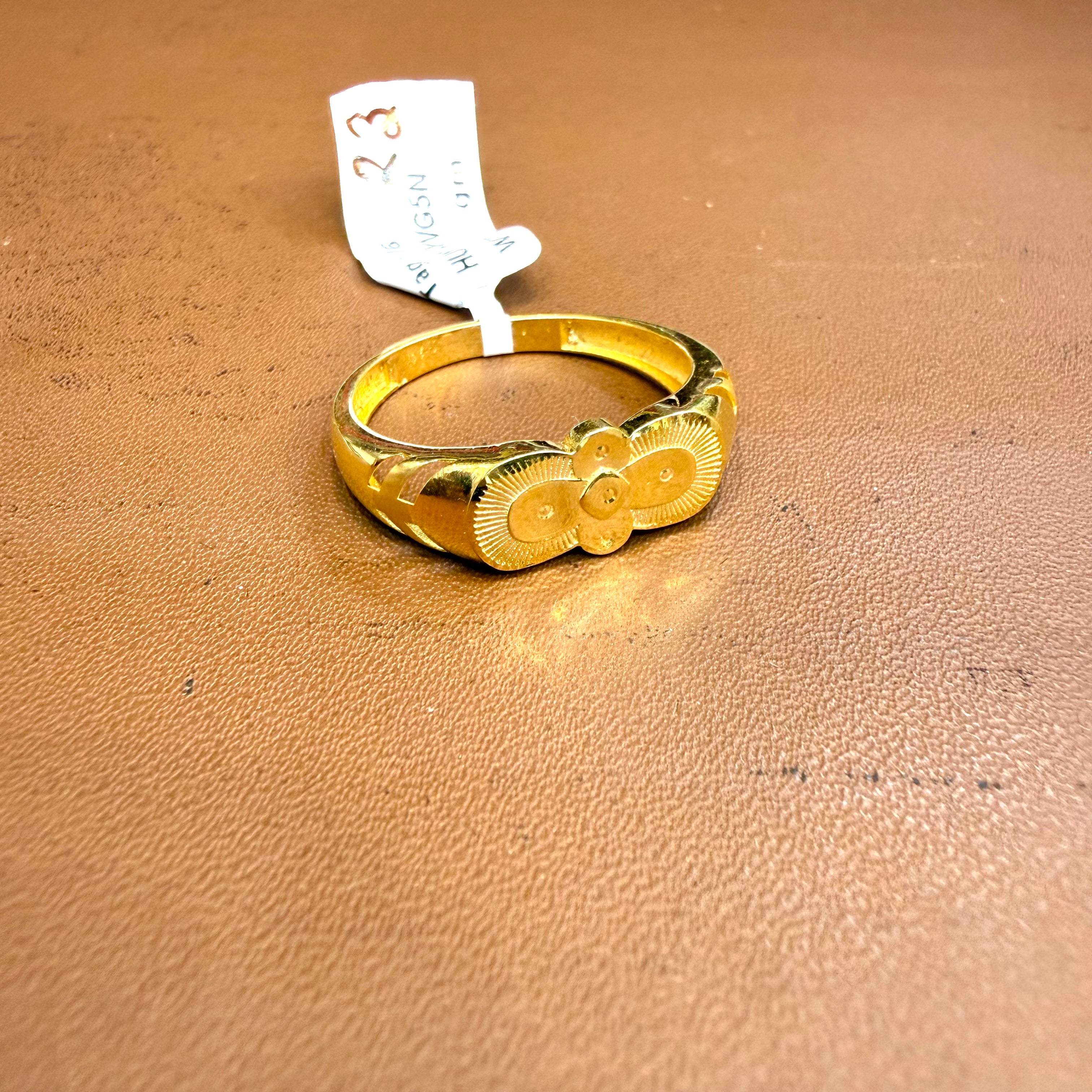 GENTS RING- SIZE:23 (WGT: 2.400 GM APPROX) BIS CERTIFIED HUID HALLMARK 916 22KT GOLD GENTS FINGER RING FOR MEN 1 PIECE.