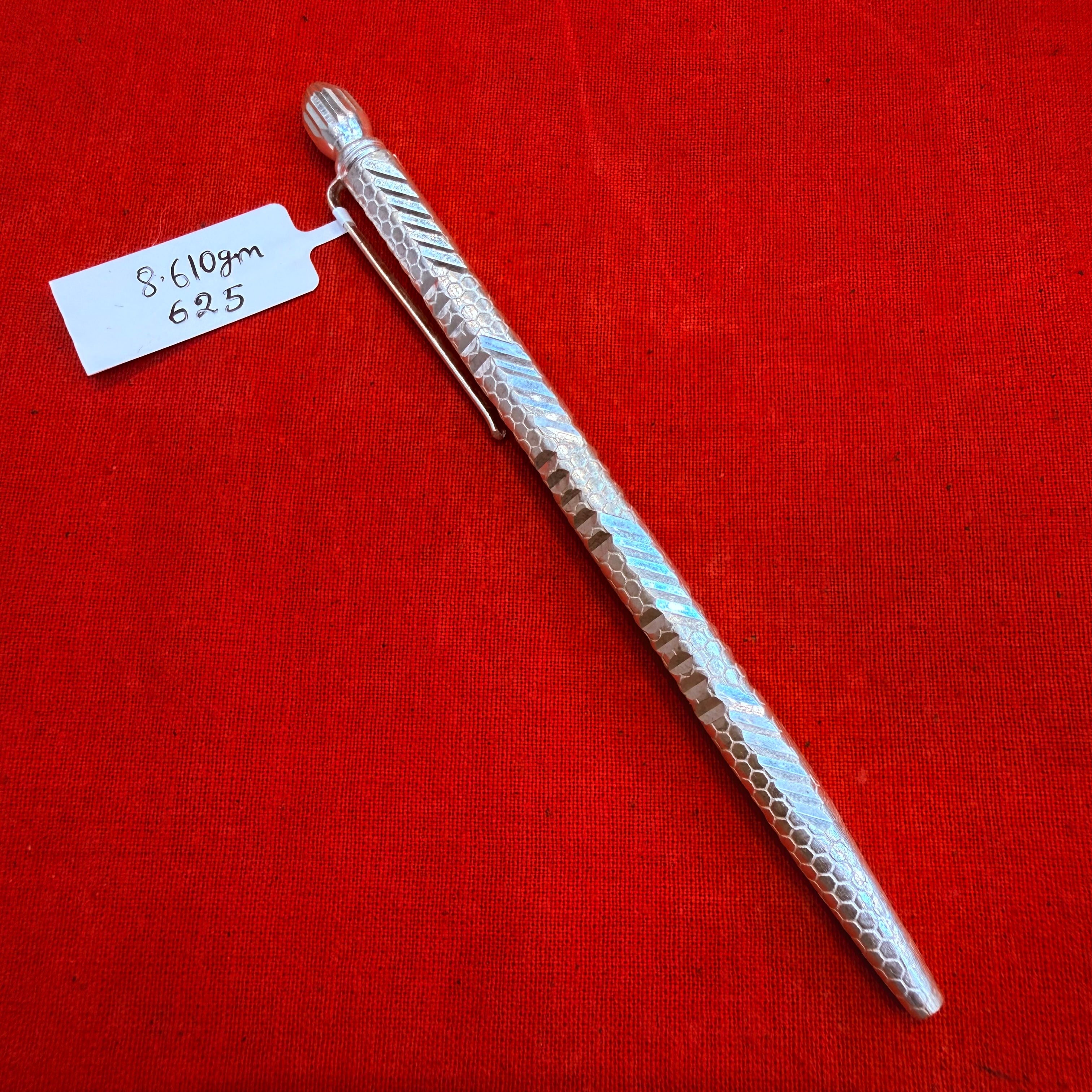 SILVER ITEMS- (WGT: 8.610 GM APPROX) 625 SILVER PEN 1 PIECE WITHOUT REFIL FOR GIFT IN BIRTHDAY AND POITE.
