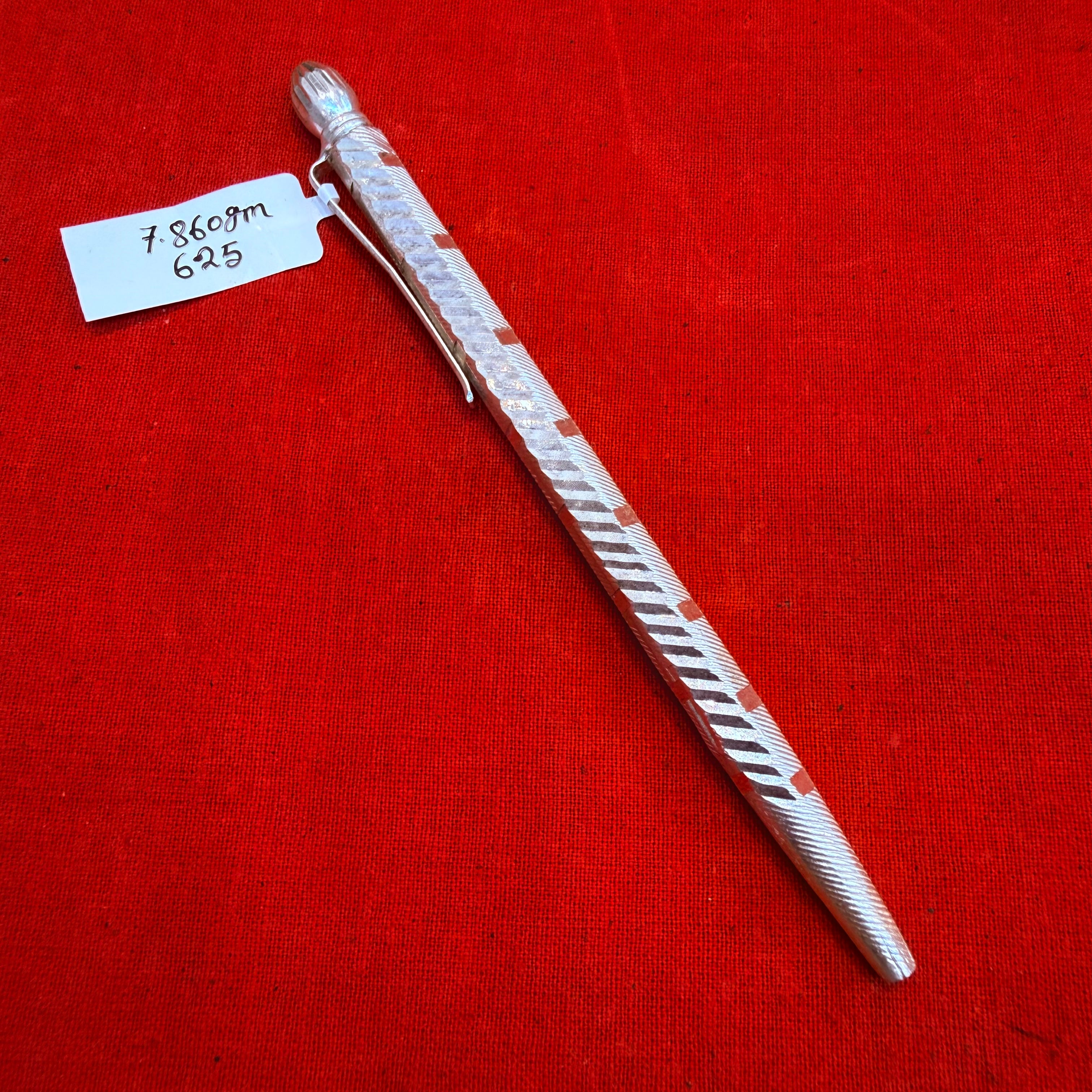SILVER ITEMS- (WGT: 7.860 GM APPROX) 625 SILVER PEN 1 PIECE WITHOUT REFIL FOR GIFT IN BIRTHDAY AND POITE.