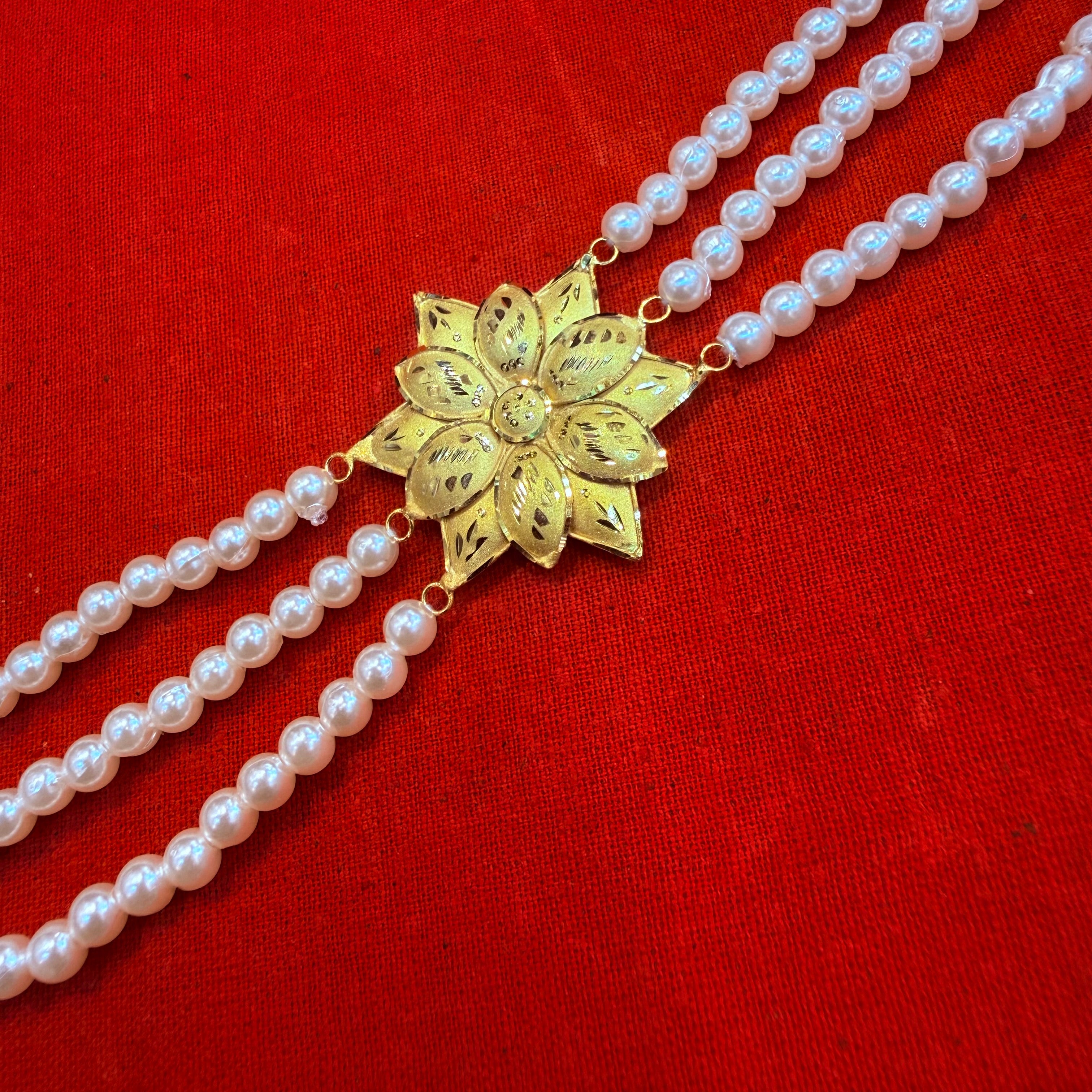 GOLD MANTASHA- (WGT: 1.220 GM APPROX) BIS CERTIFIED HUID HALLMARK 375 9KT GOLD MOTI MANTASHA WITH PEARL CHAIN FOR WOMEN.