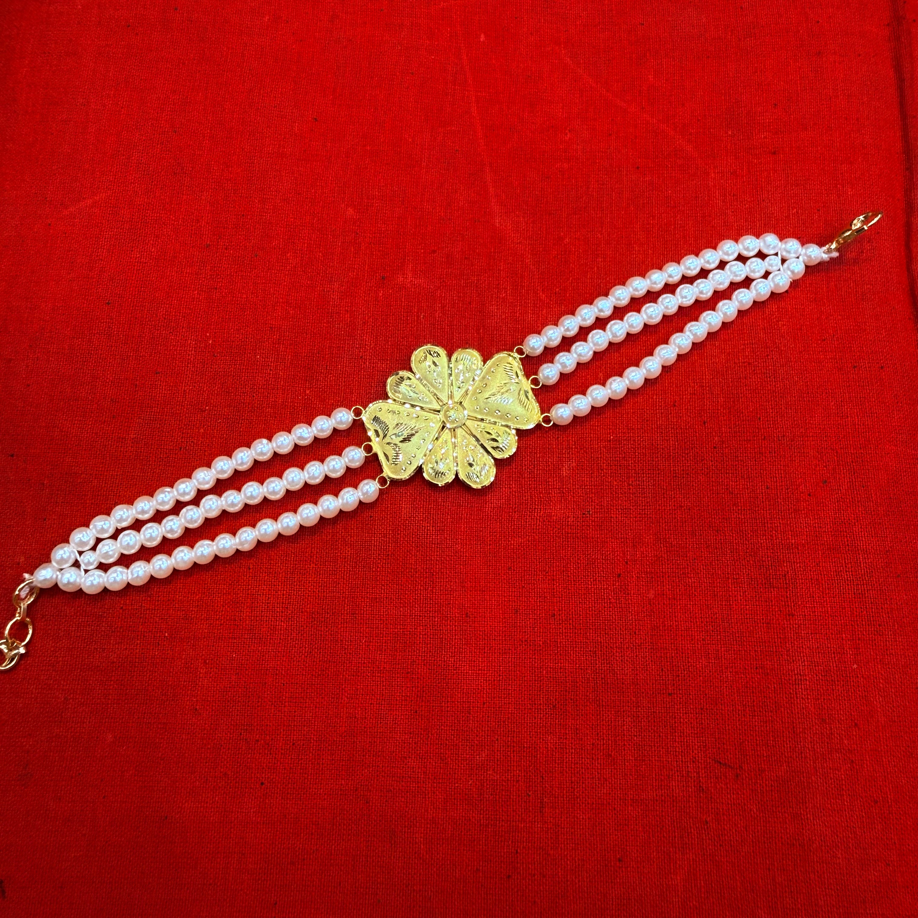 GOLD MANTASHA- (WGT: 1.290 GM APPROX) BIS CERTIFIED HUID HALLMARK 375 9KT GOLD MOTI MANTASHA WITH PEARL CHAIN FOR WOMEN.