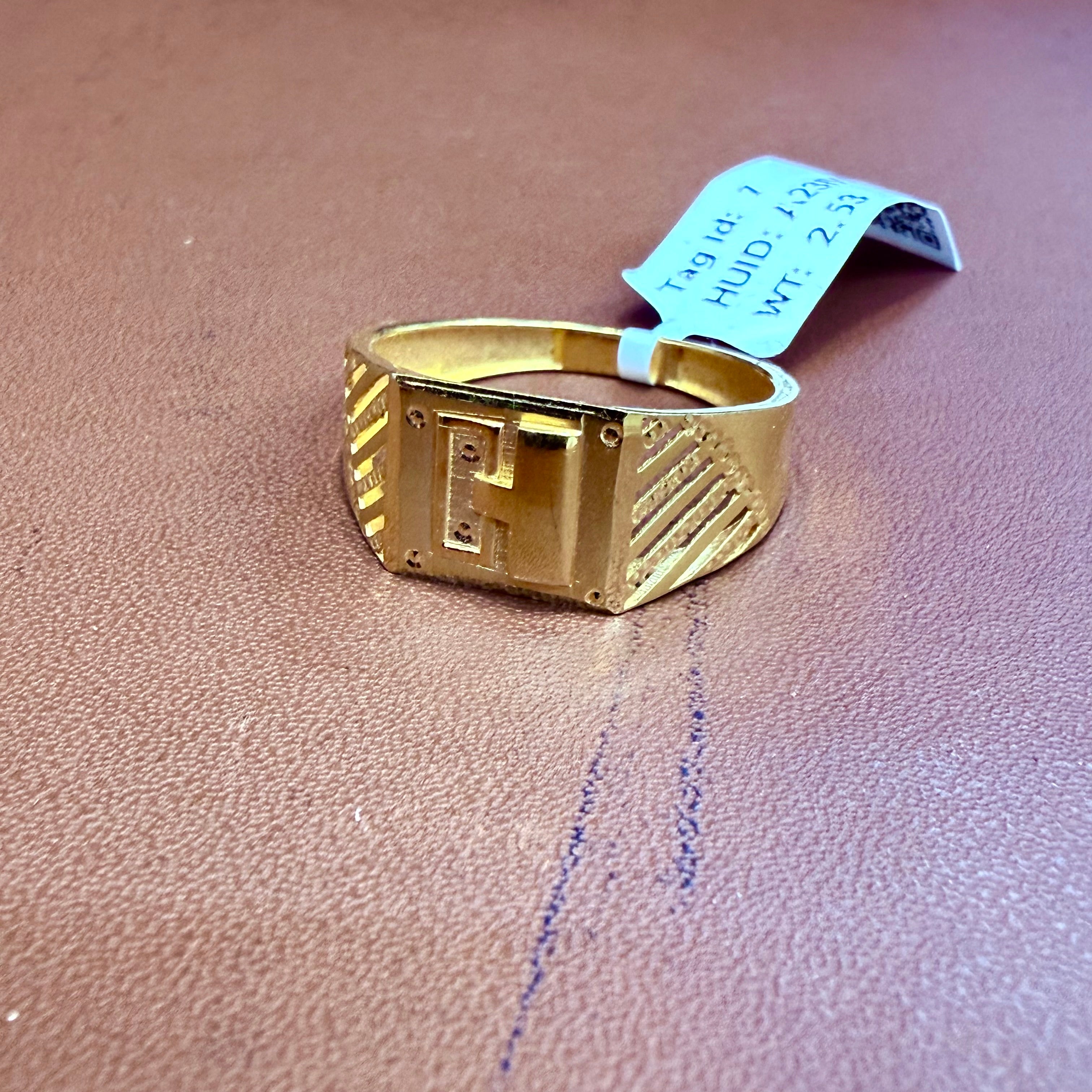 GENTS RING- SIZE:23 (WGT: 2.530 GM APPROX) BIS CERTIFIED HUID HALLMARK 916 22KT GOLD GENTS FINGER RING FOR MEN 1 PIECE.