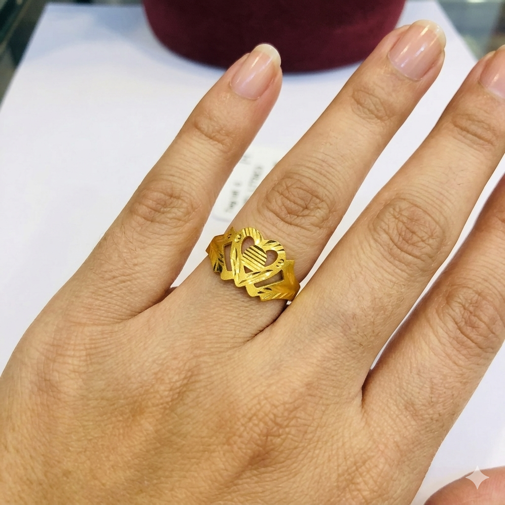 LADIES RING- (SIZE: 14) WGT: 0.780 GM APPROX BIS CERTIFIED HUID HALLMARK 375 9KT GOLD FINGER RING FOR WOMEN 1 PIECE FOR REGULAR USE.