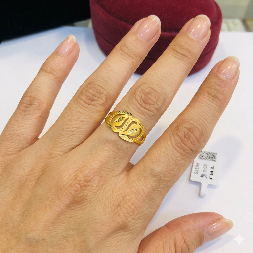 LADIES RING- (SIZE: 16) WGT: 0.800 GM APPROX BIS CERTIFIED HUID HALLMARK 375 9KT GOLD FINGER RING FOR WOMEN 1 PIECE FOR REGULAR USE.
