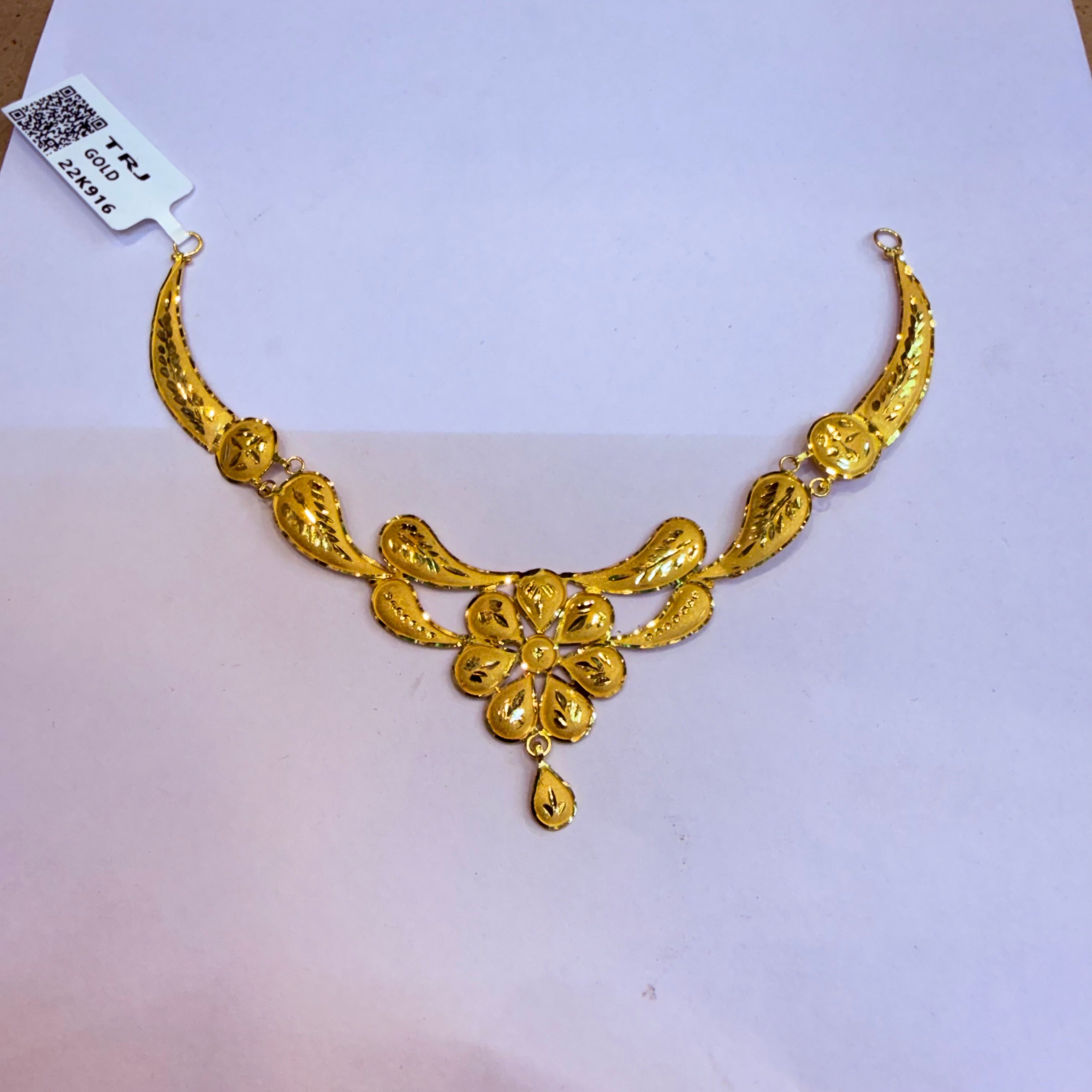 GOLD NECKLACE- (WGT: 2.680 GM APPROX) BIS CERTIFIED HUID HALLMARK 916 22KT GOLD NECKLACE 1 PIECE WITH FREE ADJUSTABLE TASSEL.